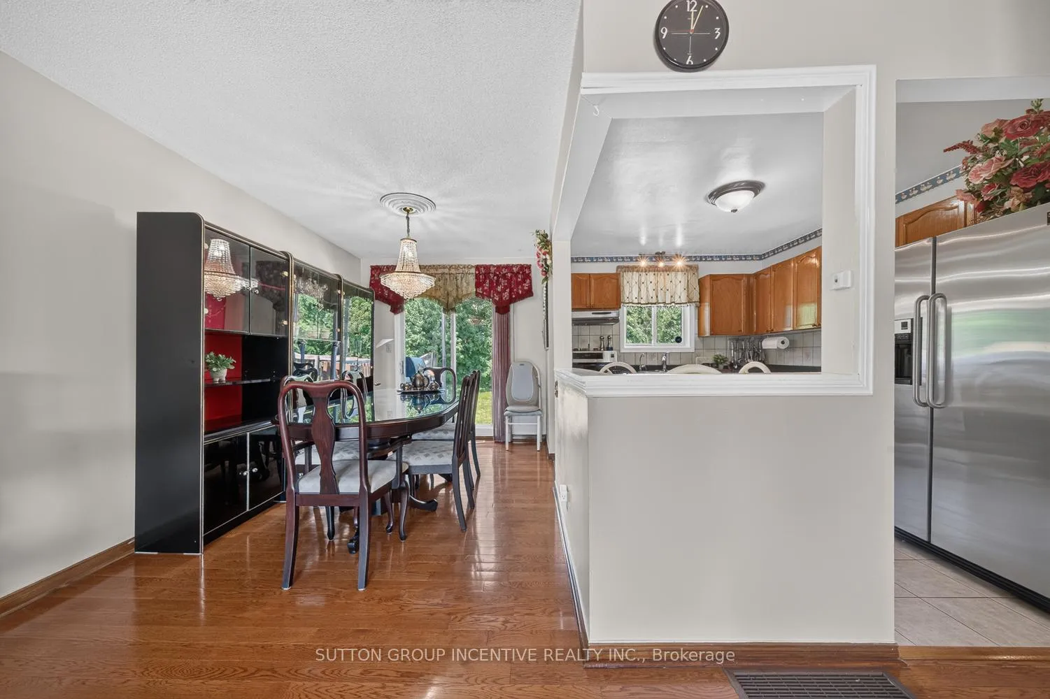 Photo 7 of 29 Korlea Crescent, Orillia — HOMEH