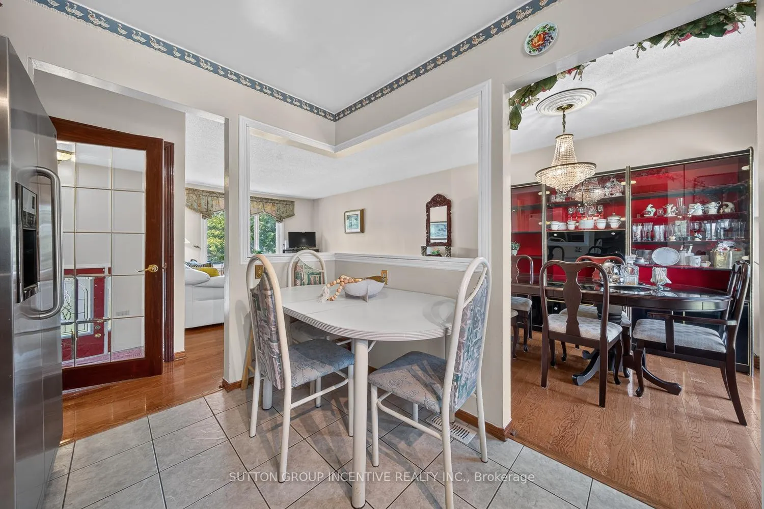 Photo 8 of 29 Korlea Crescent, Orillia — HOMEH