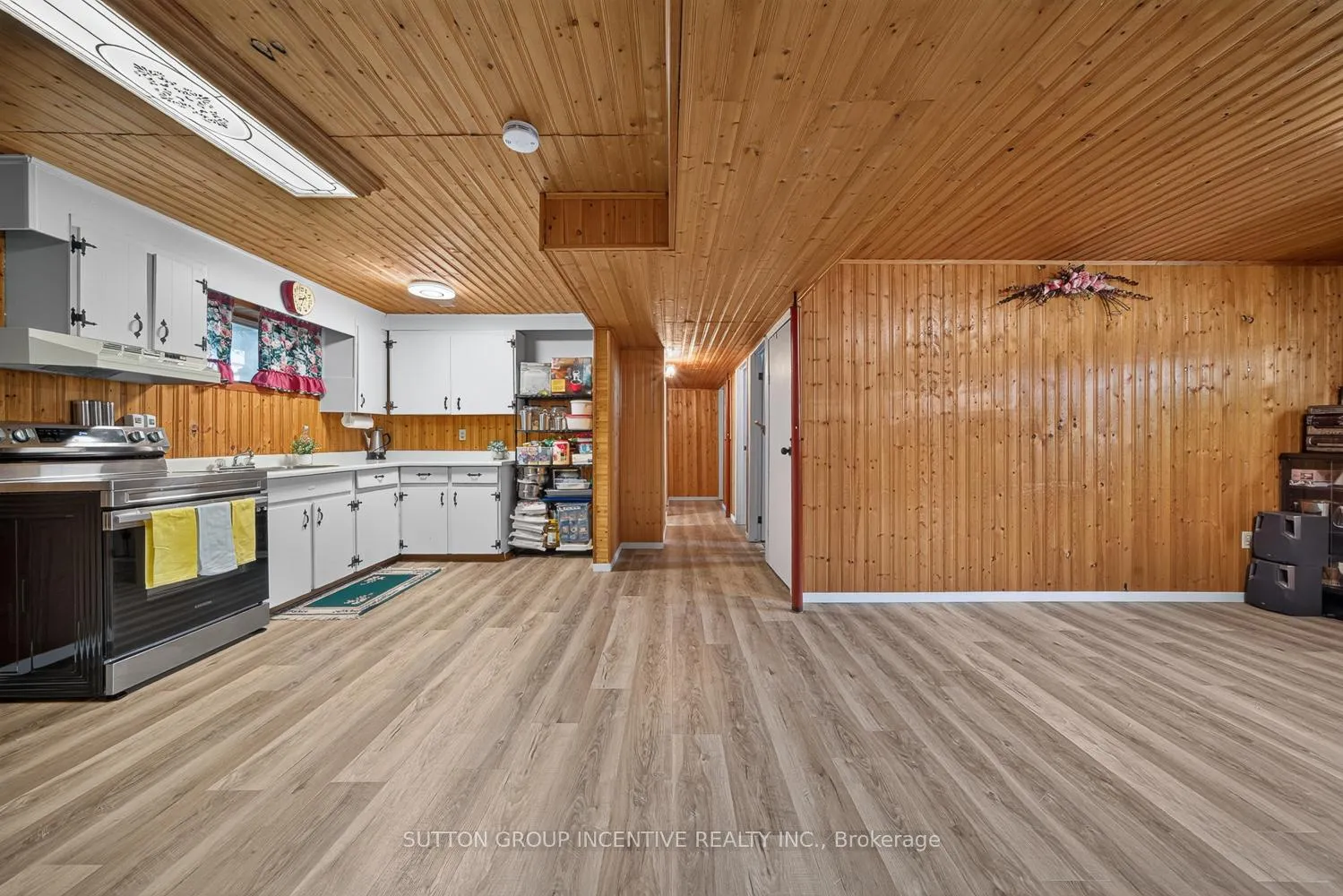 Photo 16 of 29 Korlea Crescent, Orillia — HOMEH