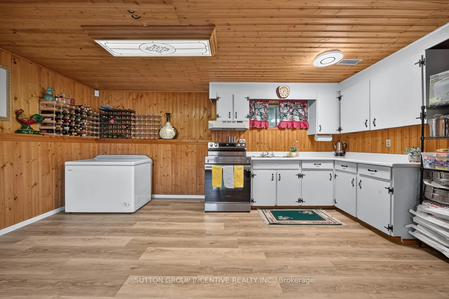 Photo 18 of 29 Korlea Crescent, Orillia — HOMEH