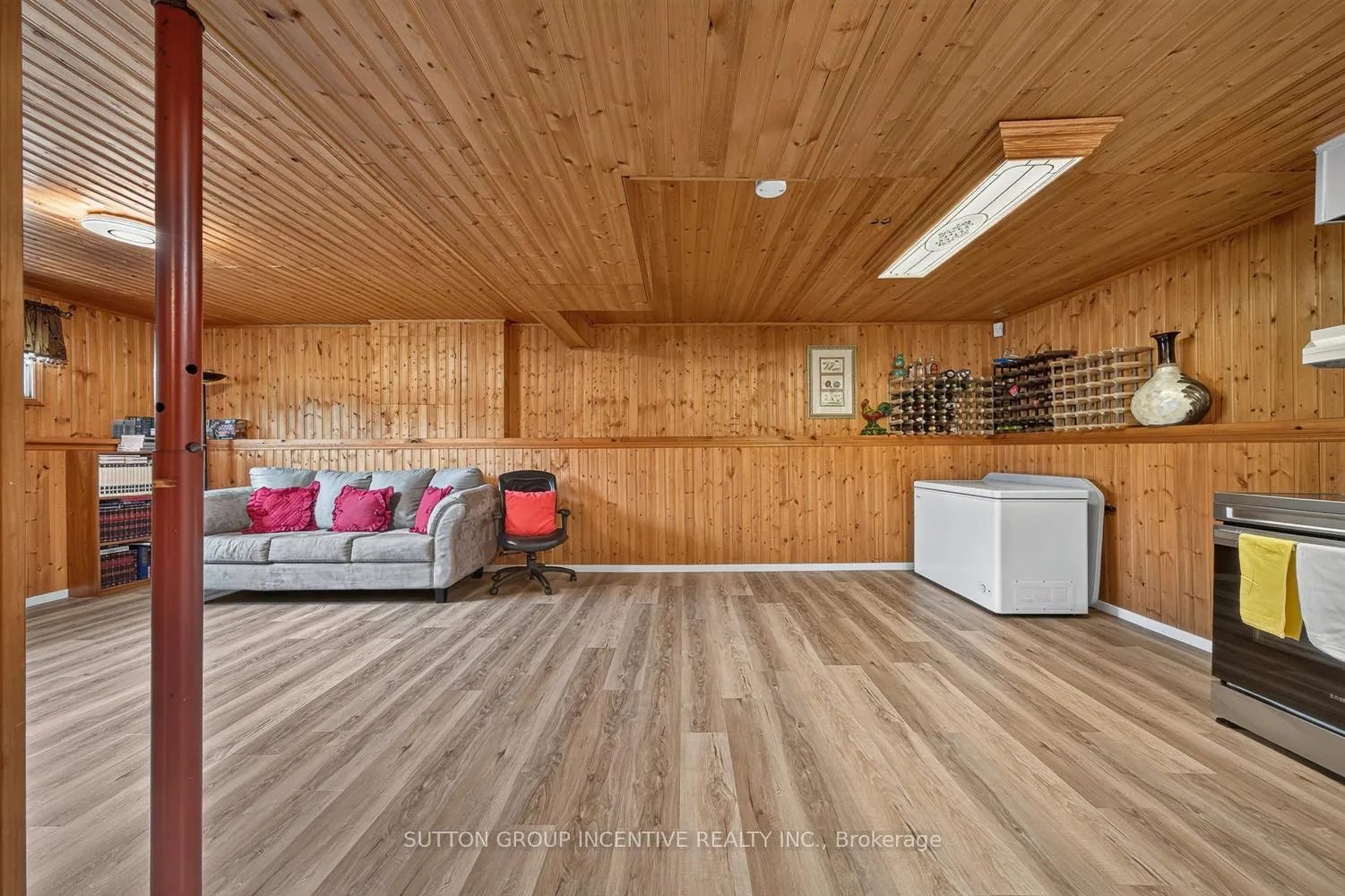 Photo 19 of 29 Korlea Crescent, Orillia — HOMEH