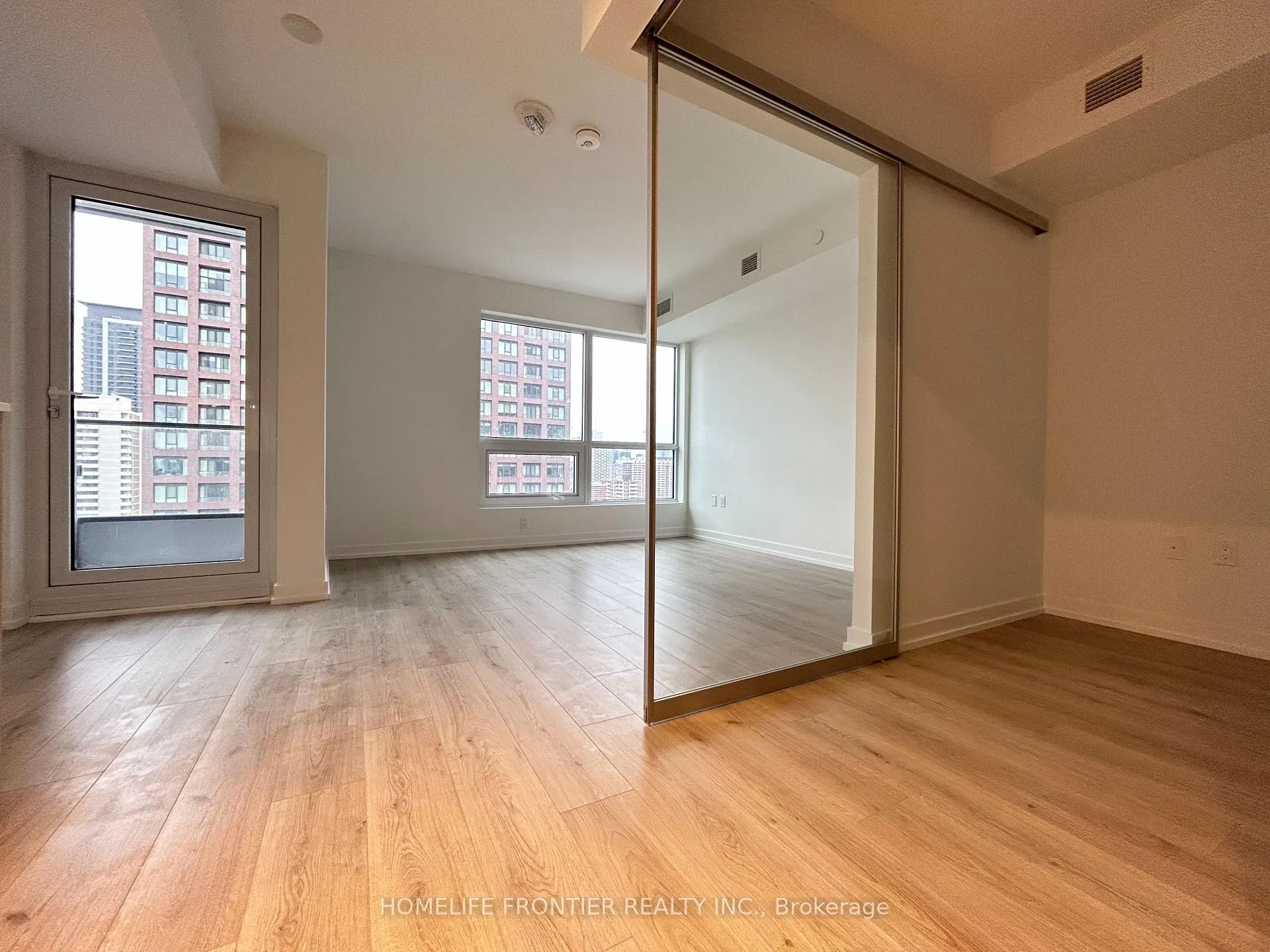 Photo 16 of Unit 1812, 395 Bloor Street E, Toronto, North St. James Town — HOMEH