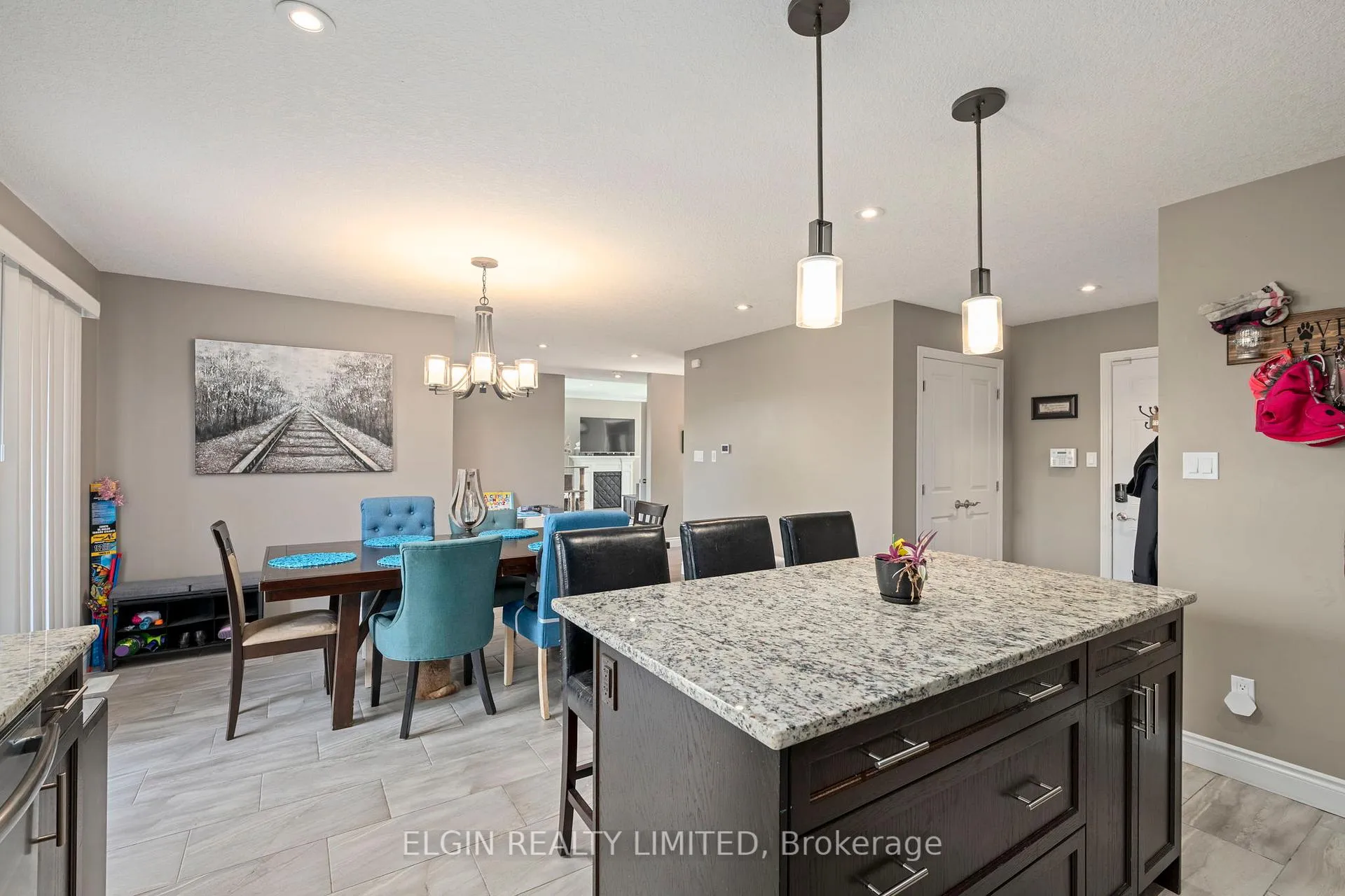 Photo 13 of 45 Brenmar Crescent, Central Elgin, Belmont — HOMEH