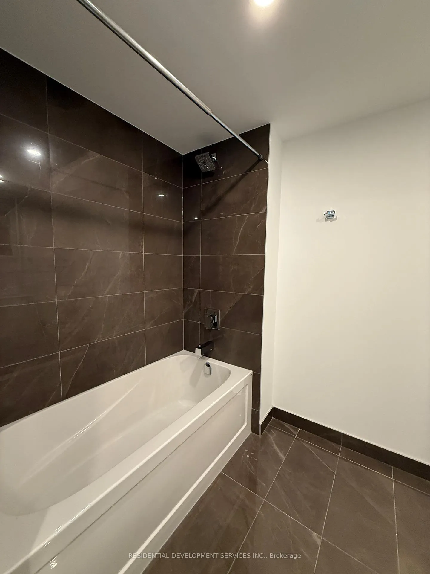 Photo 7 of Unit 1007, 88 Queen Street, Toronto, Church-Yonge Corridor — HOMEH