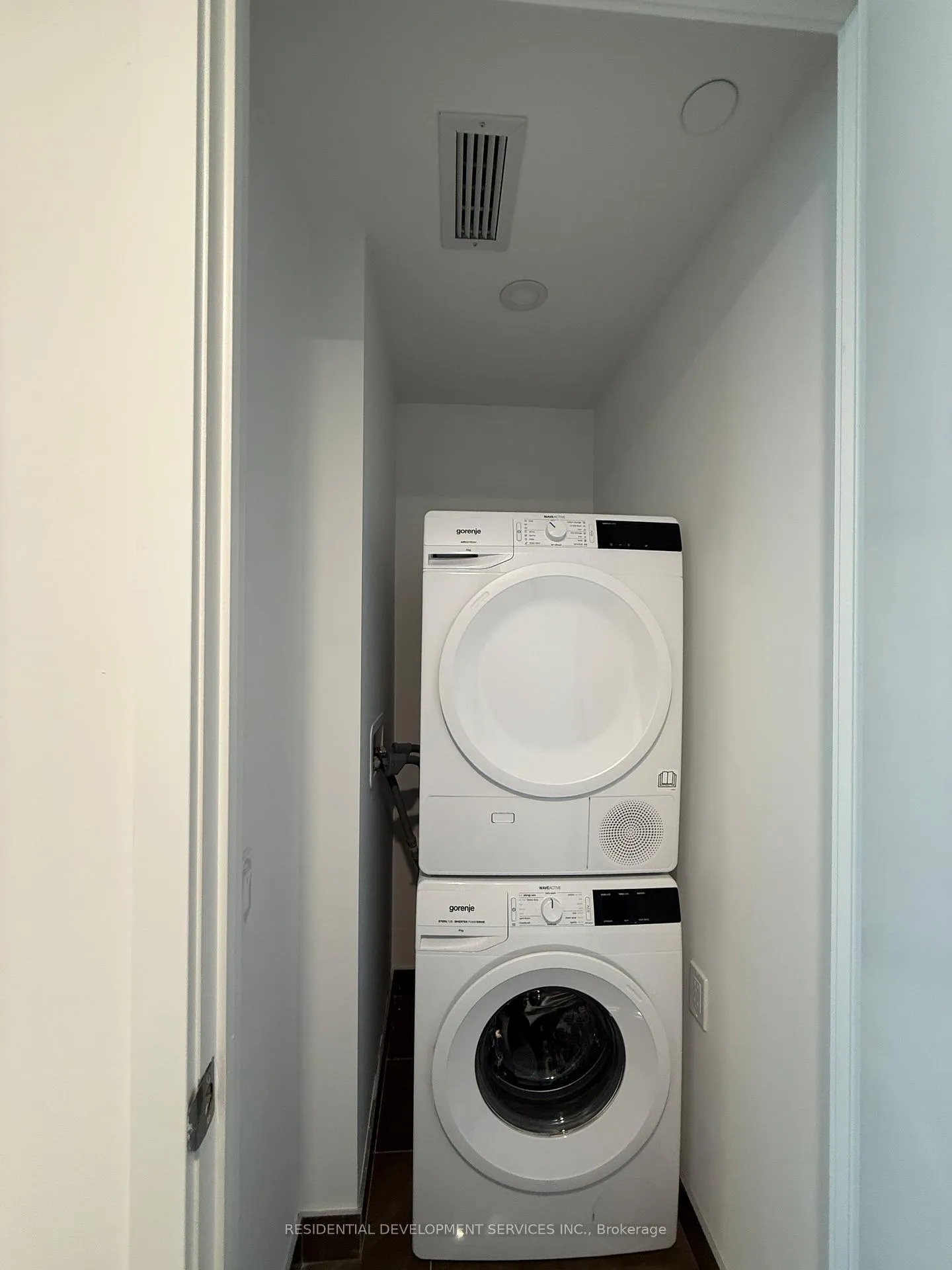 Photo 10 of Unit 1007, 88 Queen Street, Toronto, Church-Yonge Corridor — HOMEH