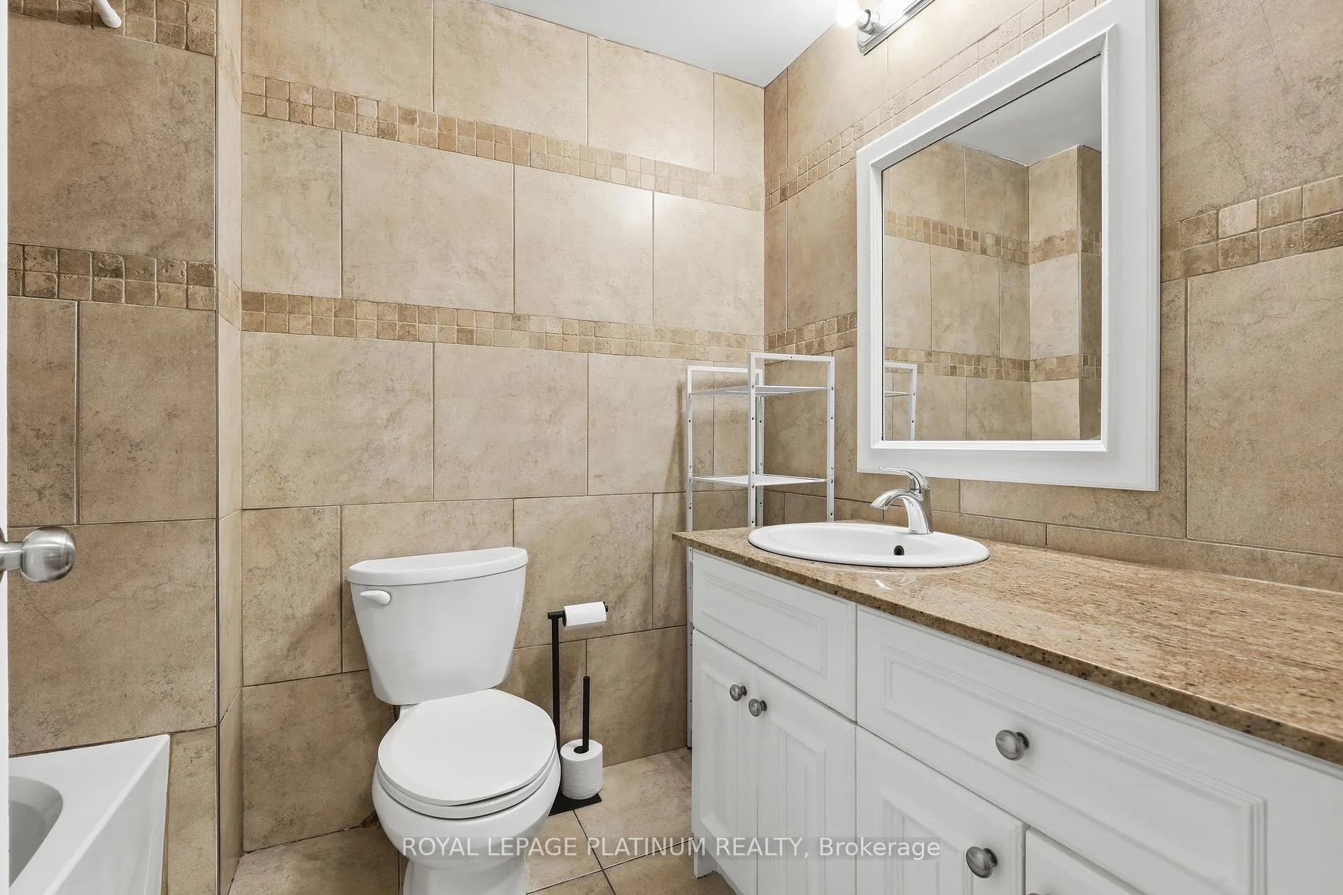 Photo 13 of Unit 7, 120 Sherman Avenue S, Hamilton, St. Clair — HOMEH