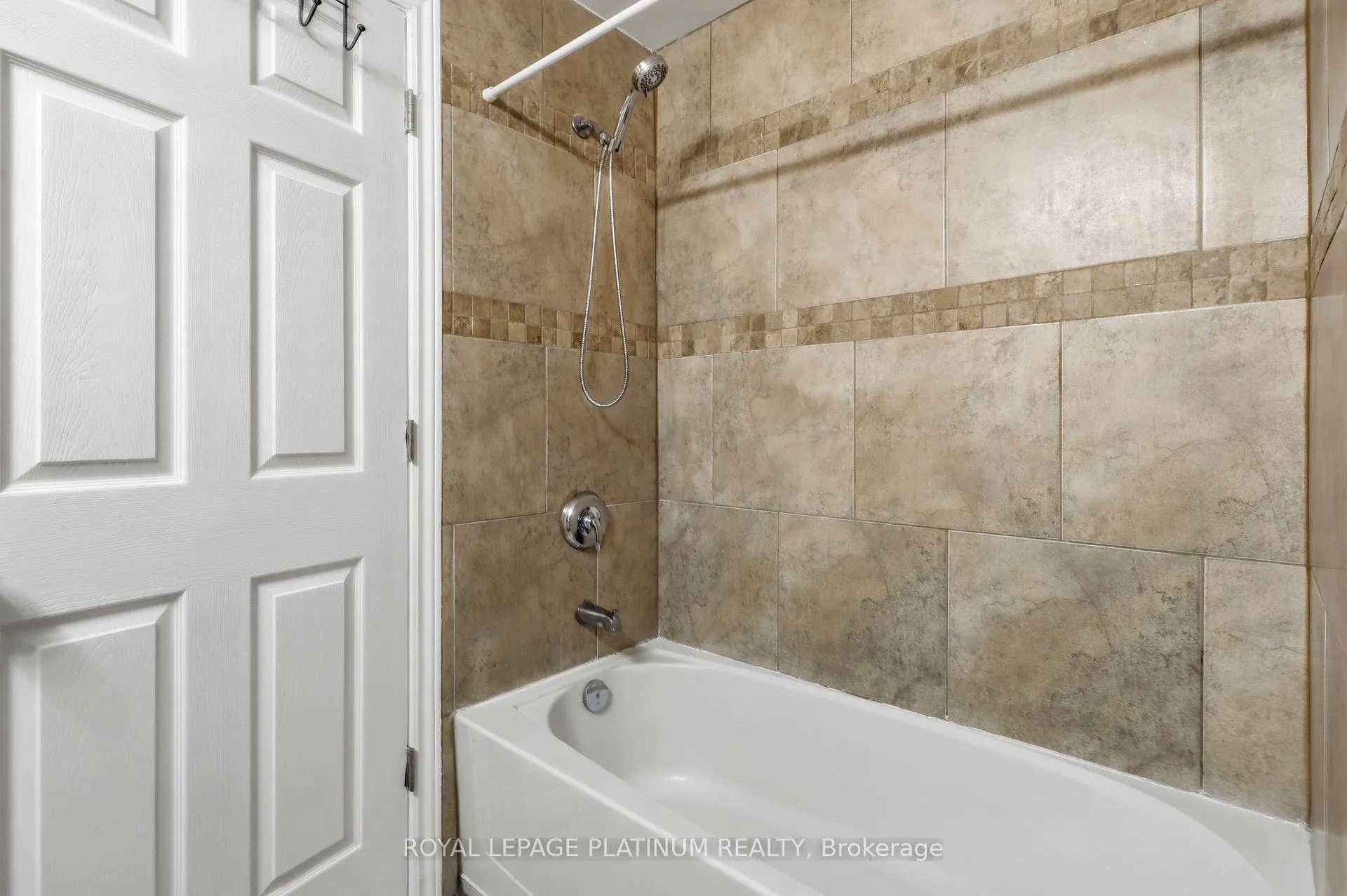 Photo 14 of Unit 7, 120 Sherman Avenue S, Hamilton, St. Clair — HOMEH