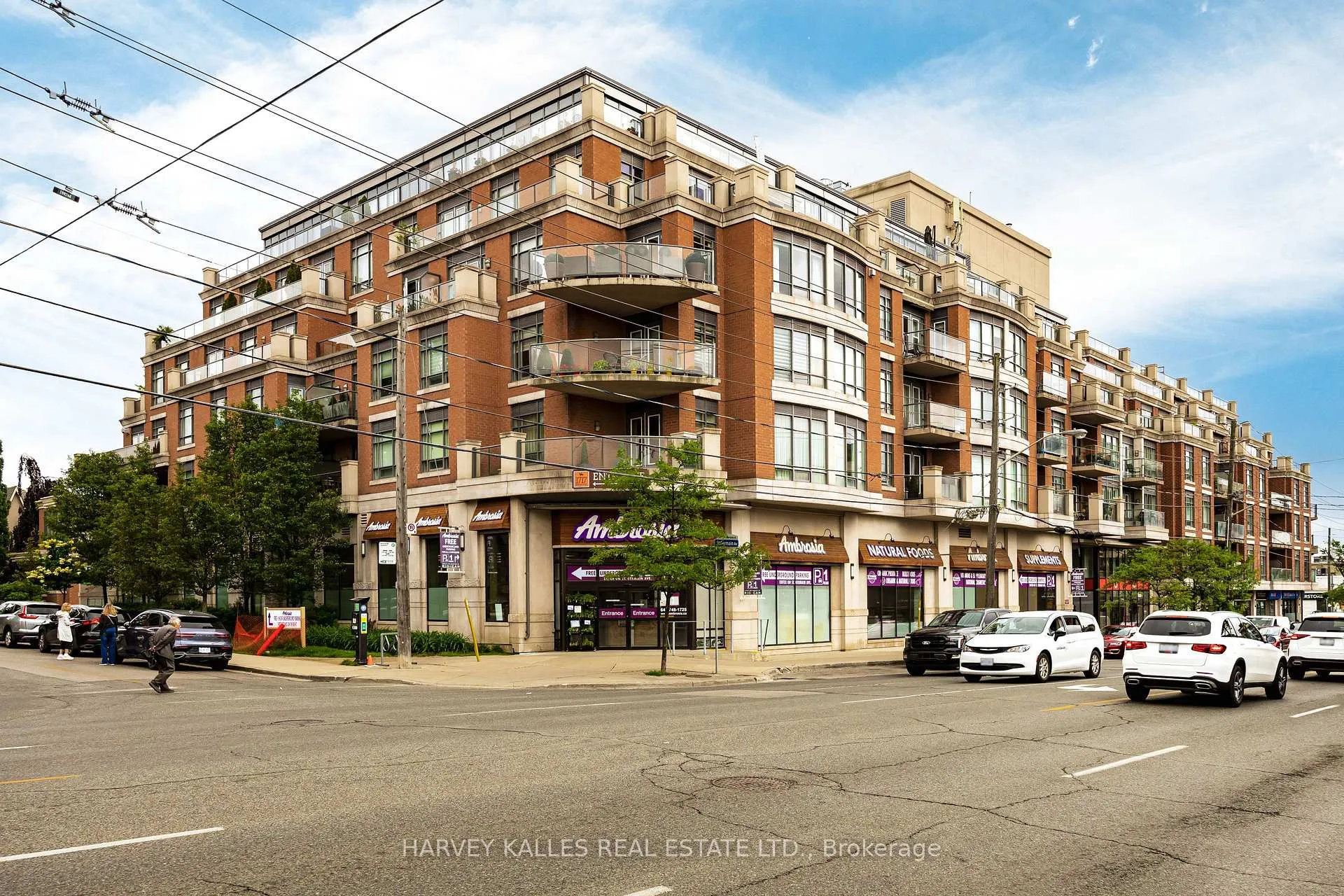 Front of Unit 205, 1717 Avenue Road