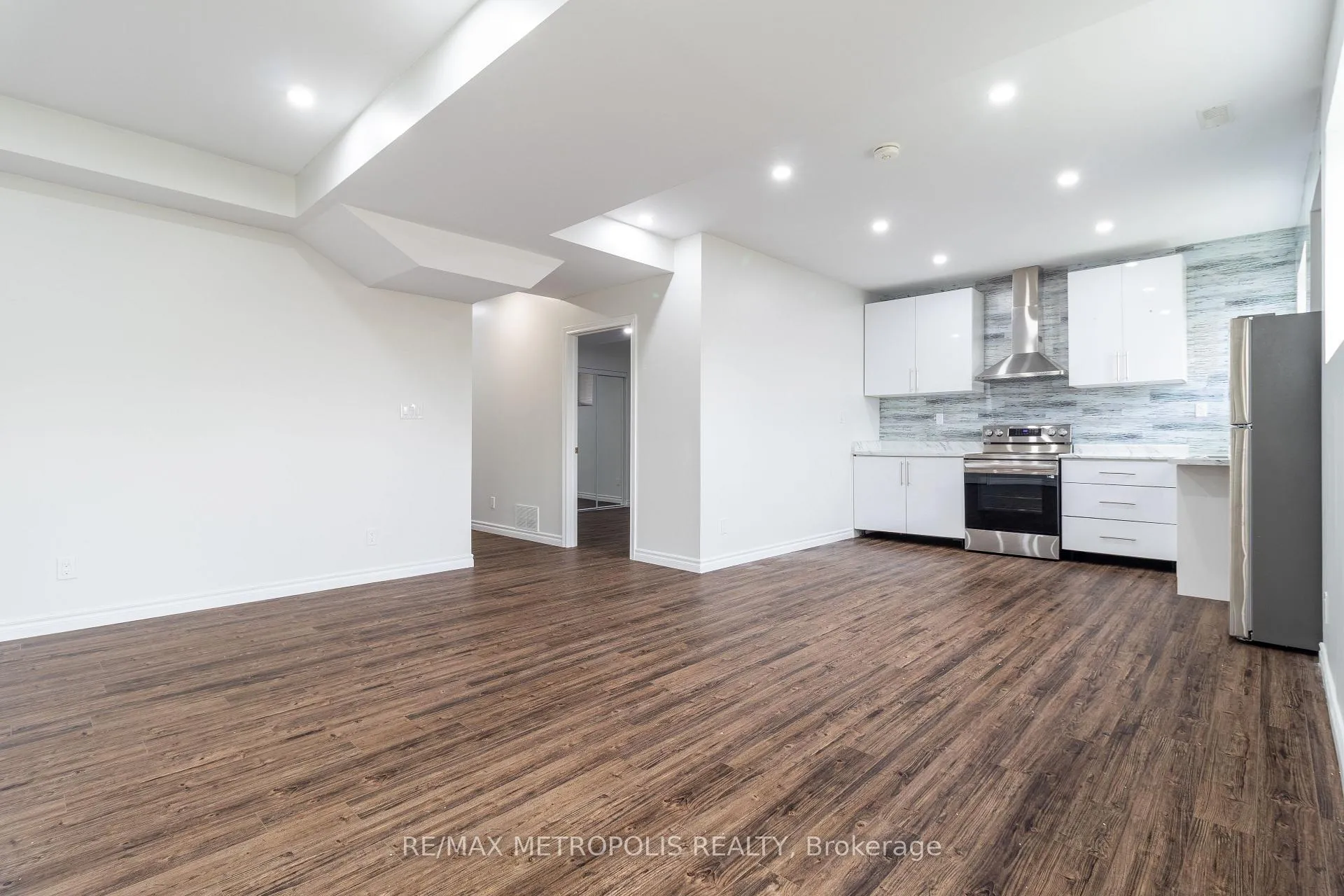 Photo 6 of Unit BSMT, 11 Purdy Place, Clarington, Bowmanville — HOMEH
