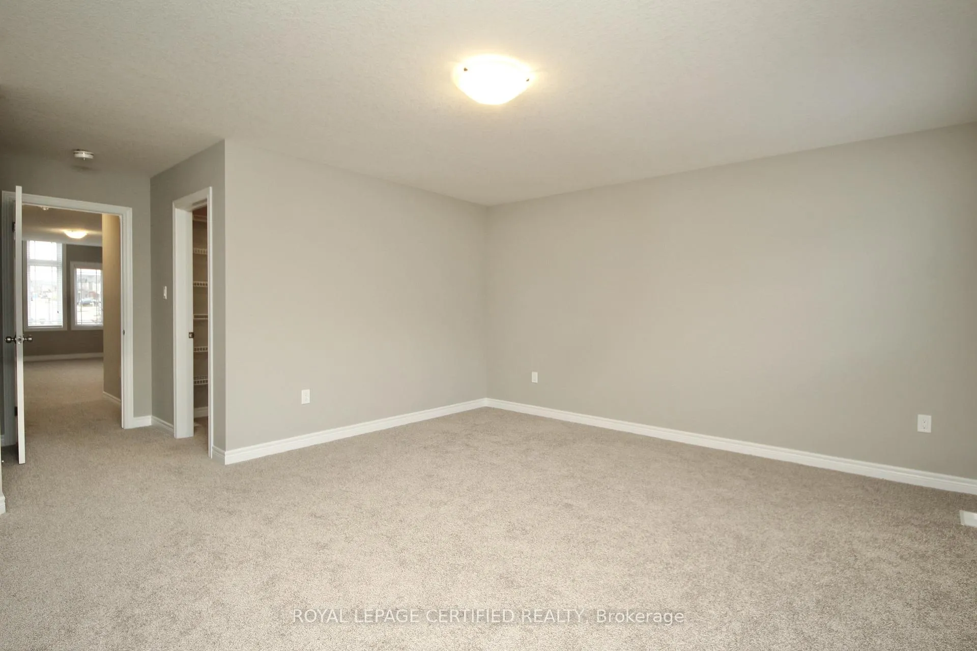 Photo 28 of 2 Crosswinds Drive, Kitchener — HOMEH