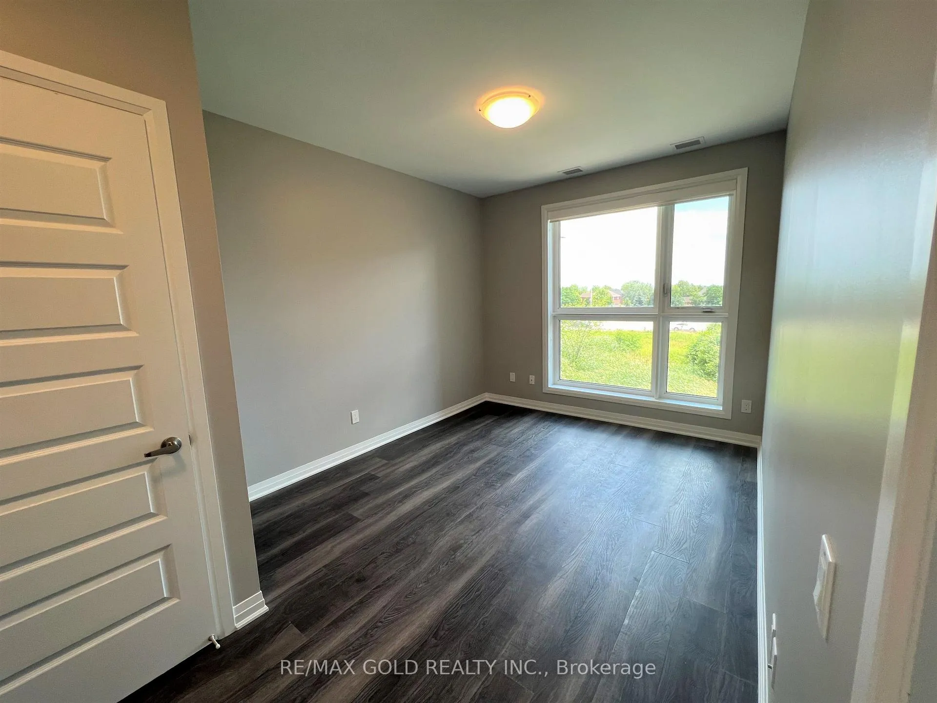 Photo 12 of Unit 215, 50 Kaitting Trail, Oakville, Glenorchy — HOMEH