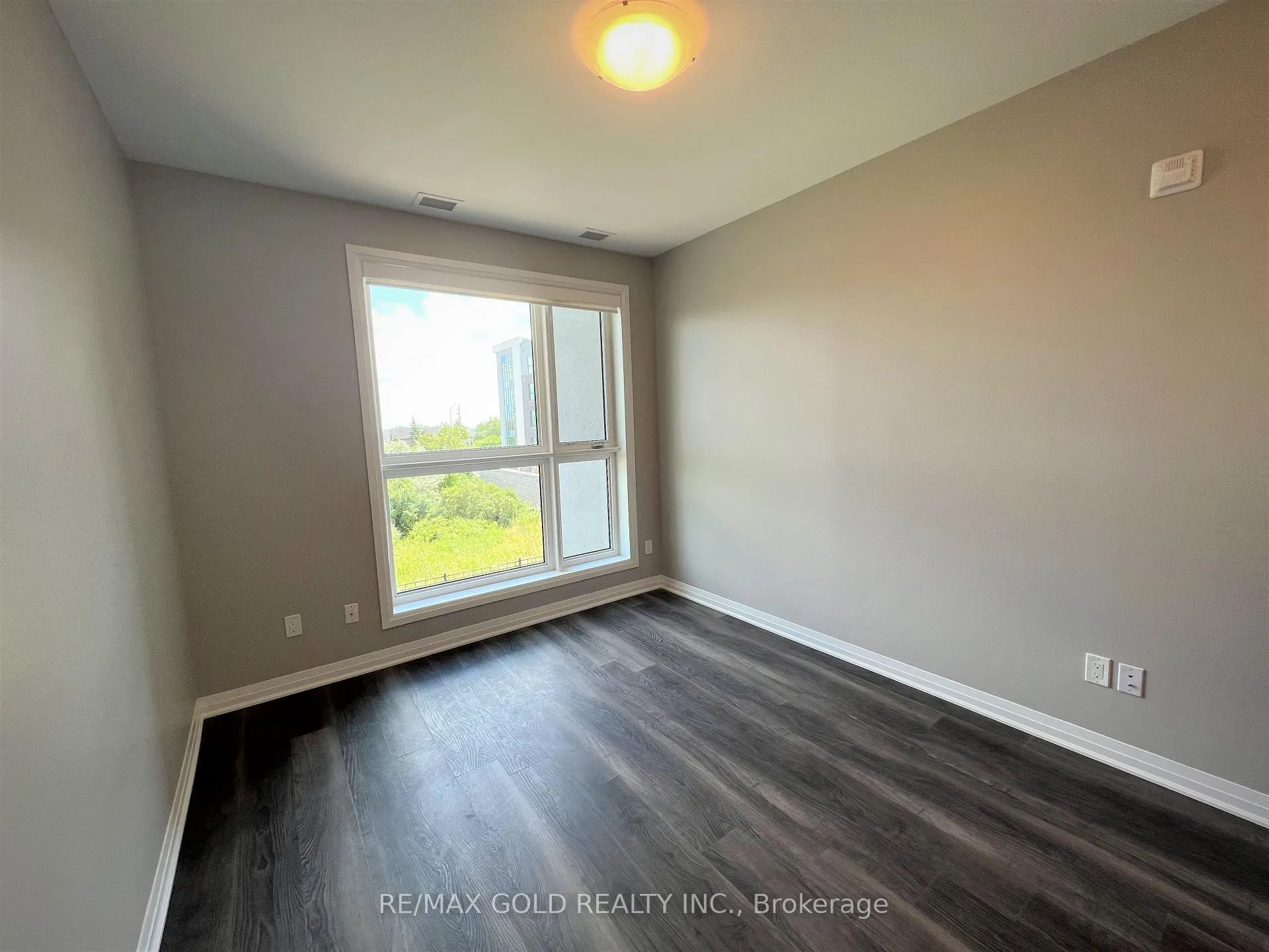 Photo 15 of Unit 215, 50 Kaitting Trail, Oakville, Glenorchy — HOMEH