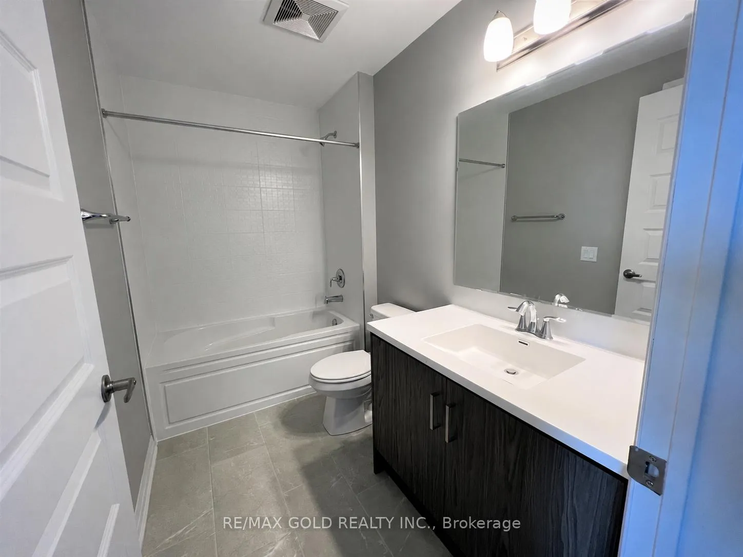 Photo 22 of Unit 215, 50 Kaitting Trail, Oakville, Glenorchy — HOMEH