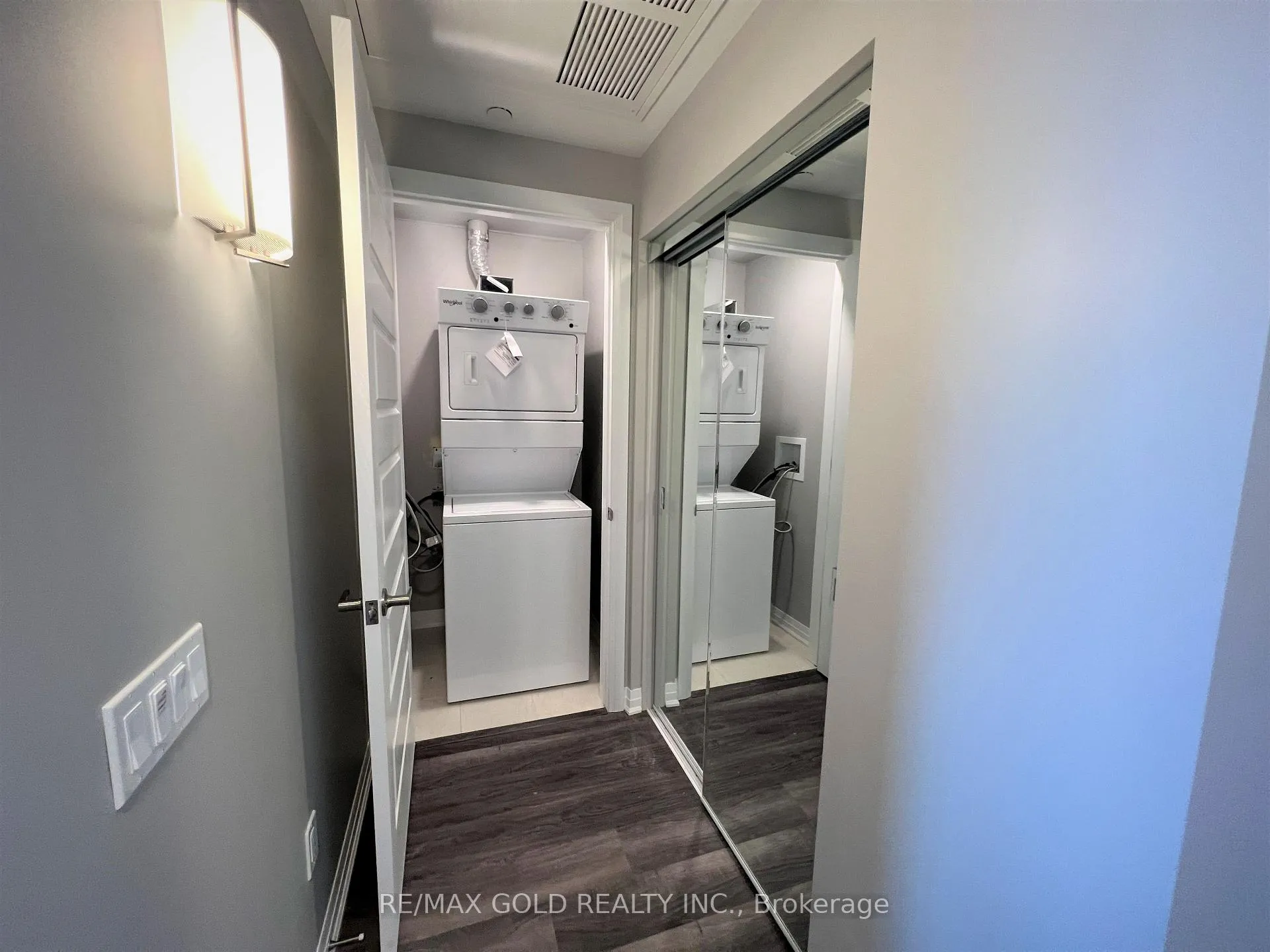 Photo 25 of Unit 215, 50 Kaitting Trail, Oakville, Glenorchy — HOMEH