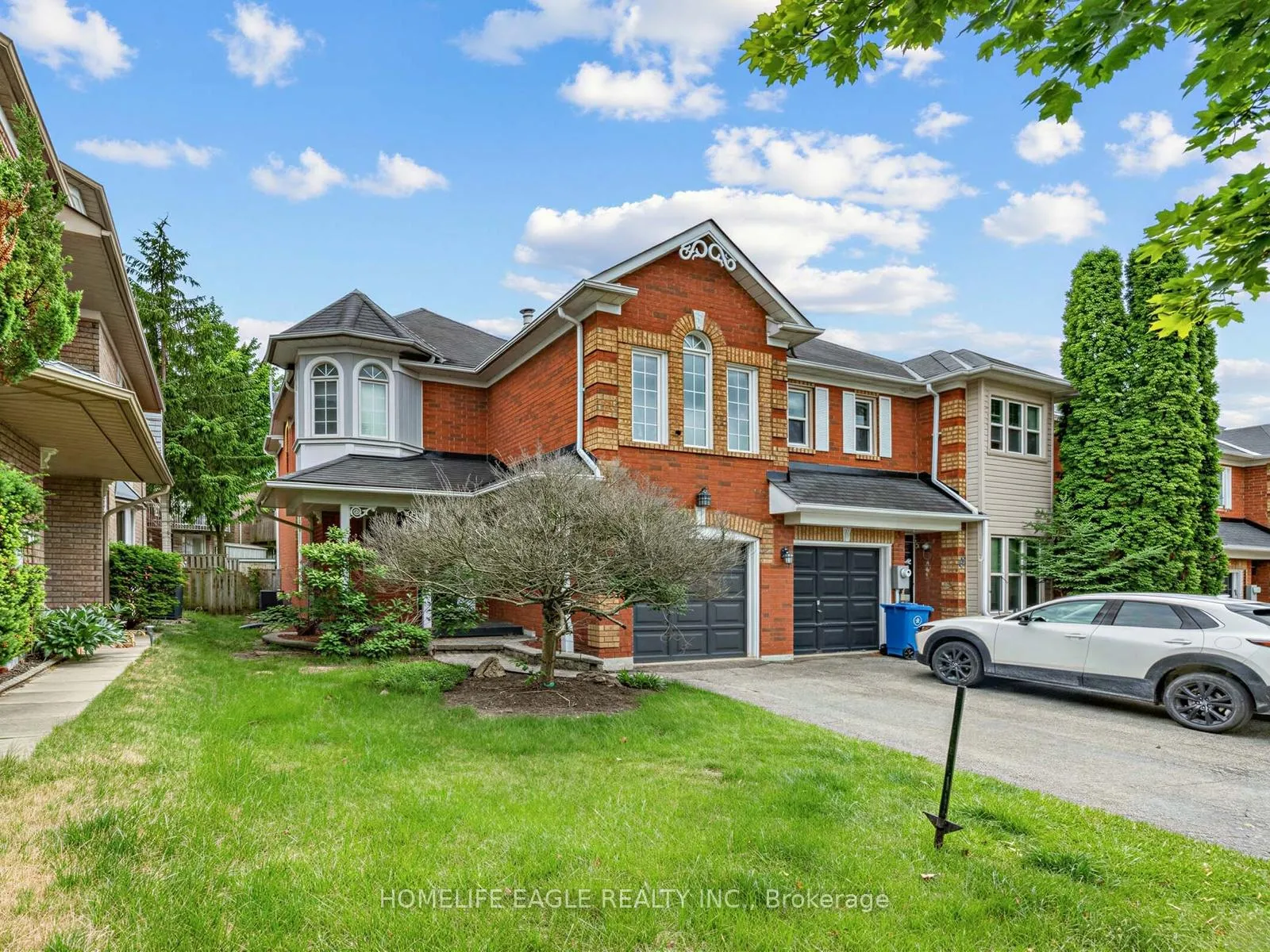 Photo 1 of 101 Downey Circle, Aurora, Bayview Wellington — HOMEH