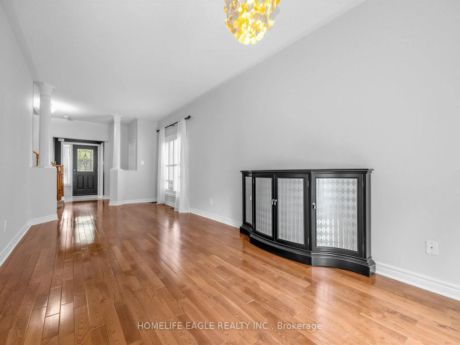 Photo 10 of 101 Downey Circle, Aurora, Bayview Wellington — HOMEH