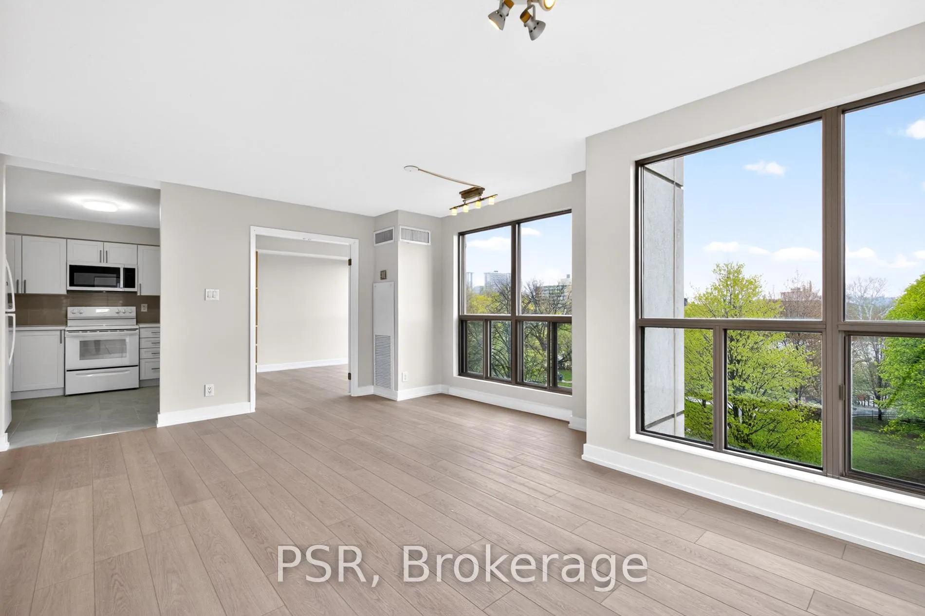 Photo 9 of Unit 506, 298 Jarvis Street, Toronto, Church-Yonge Corridor — HOMEH