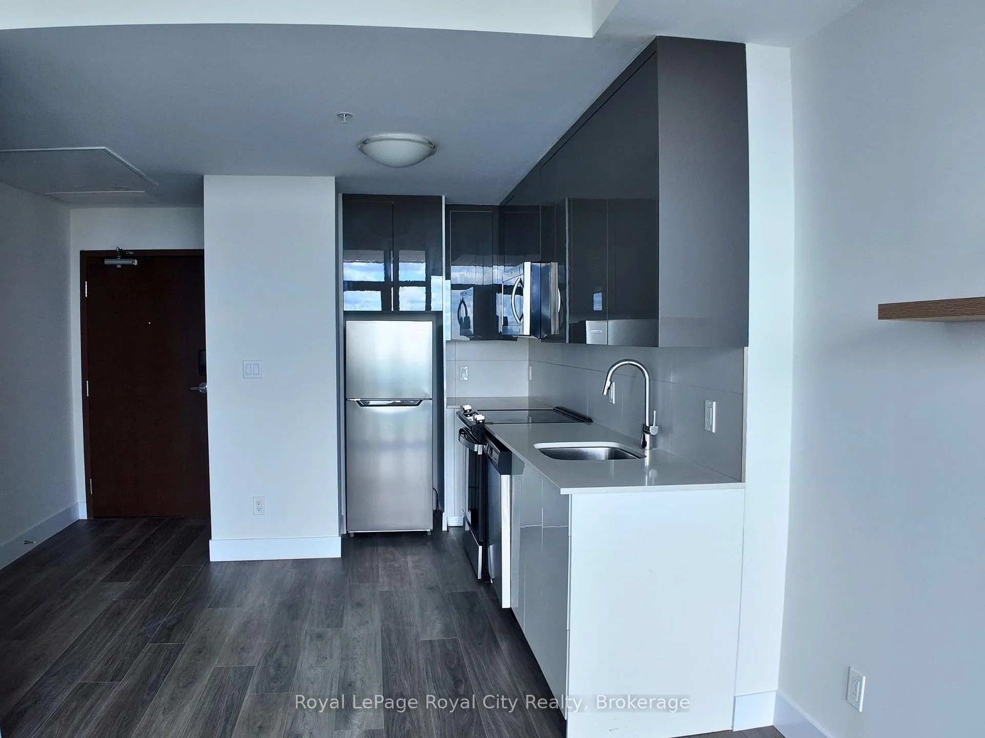 Photo 4 of Unit 3612, 60 Frederick Street, Kitchener, City Commercial Core — HOMEH