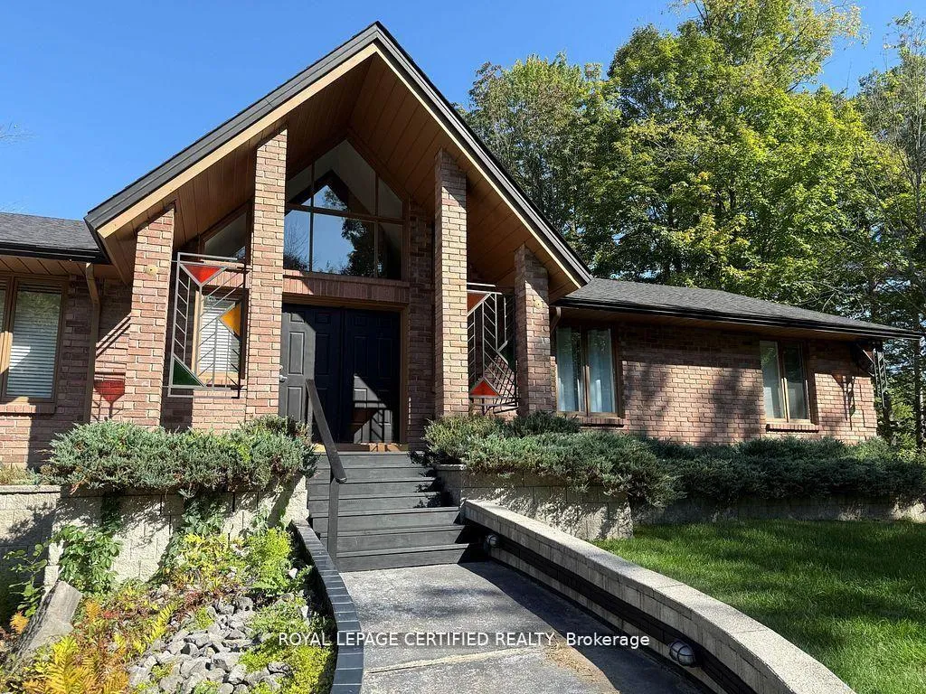 Photo 2 of 103 Sibbald Crescent, Georgina, Sutton & Jackson's Point — HOMEH