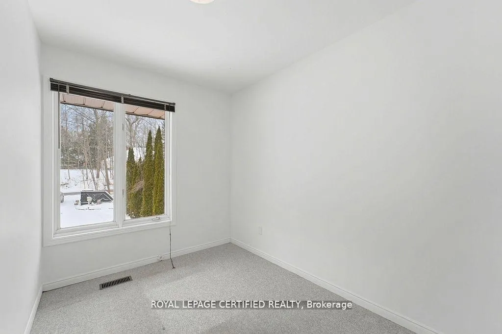 Photo 25 of 103 Sibbald Crescent, Georgina, Sutton & Jackson's Point — HOMEH