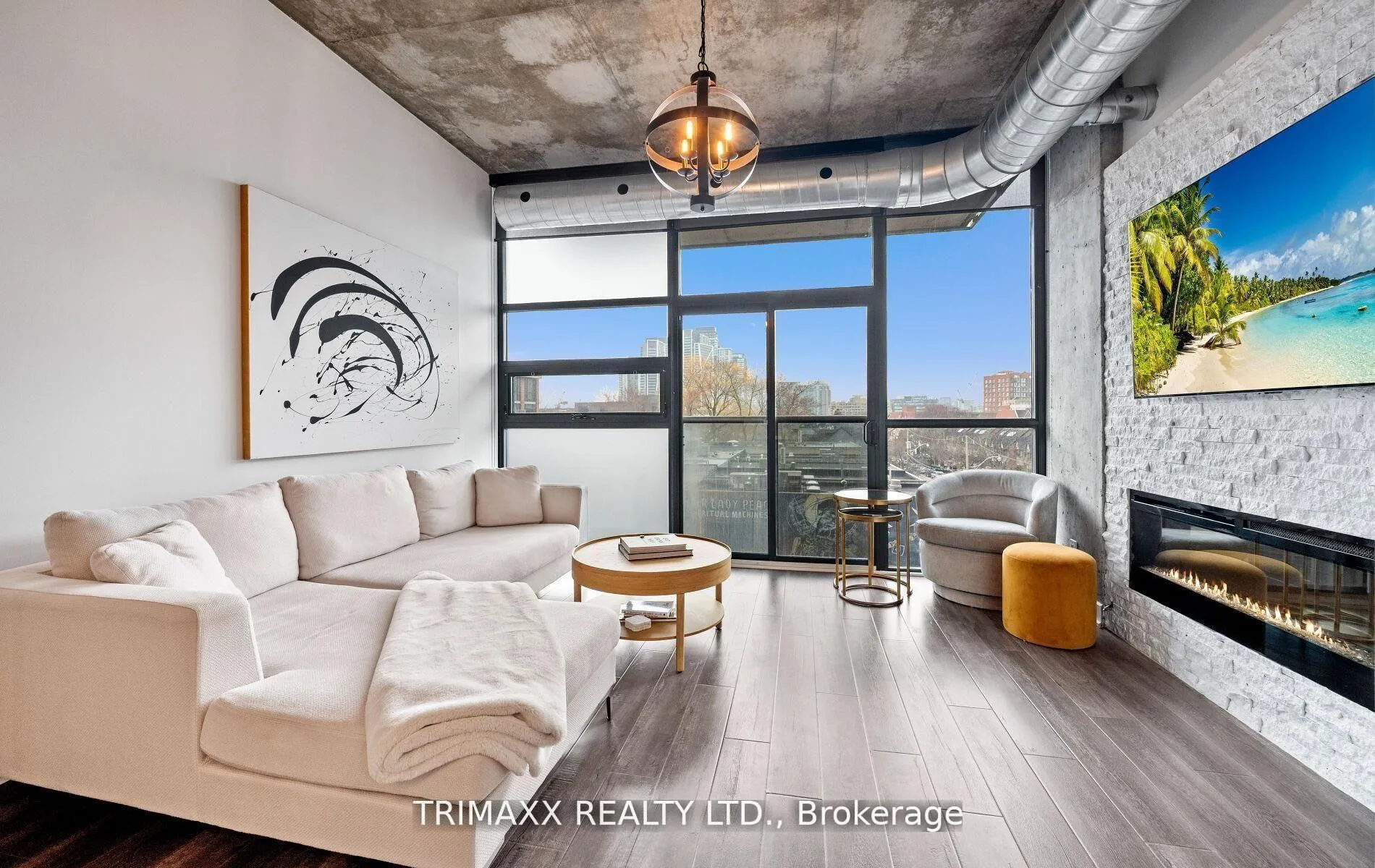 Photo 3 of Unit 403, 60 Bathurst Street, Toronto, Niagara — HOMEH
