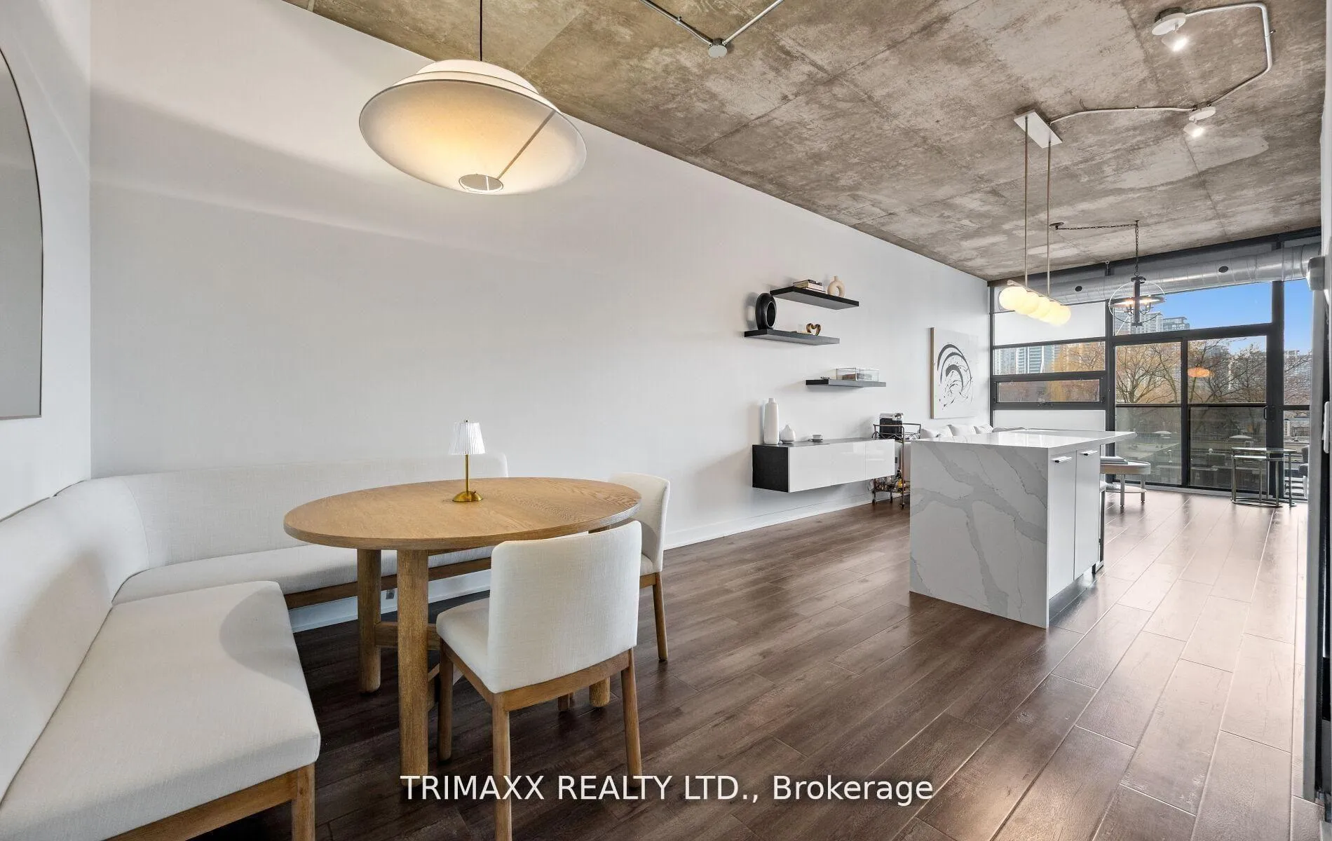 Photo 11 of Unit 403, 60 Bathurst Street, Toronto, Niagara — HOMEH