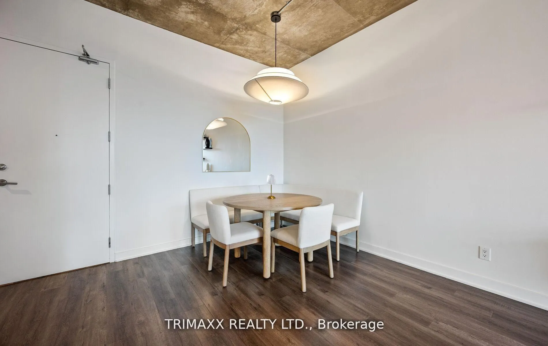 Photo 12 of Unit 403, 60 Bathurst Street, Toronto, Niagara — HOMEH