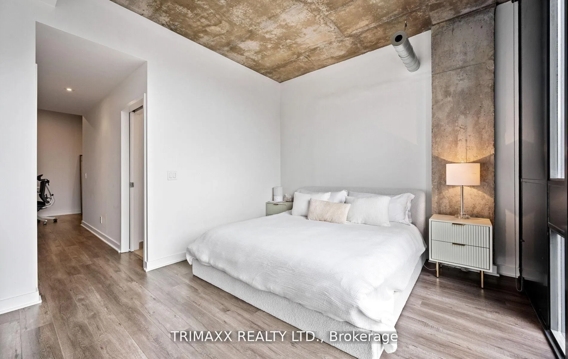 Photo 19 of Unit 403, 60 Bathurst Street, Toronto, Niagara — HOMEH