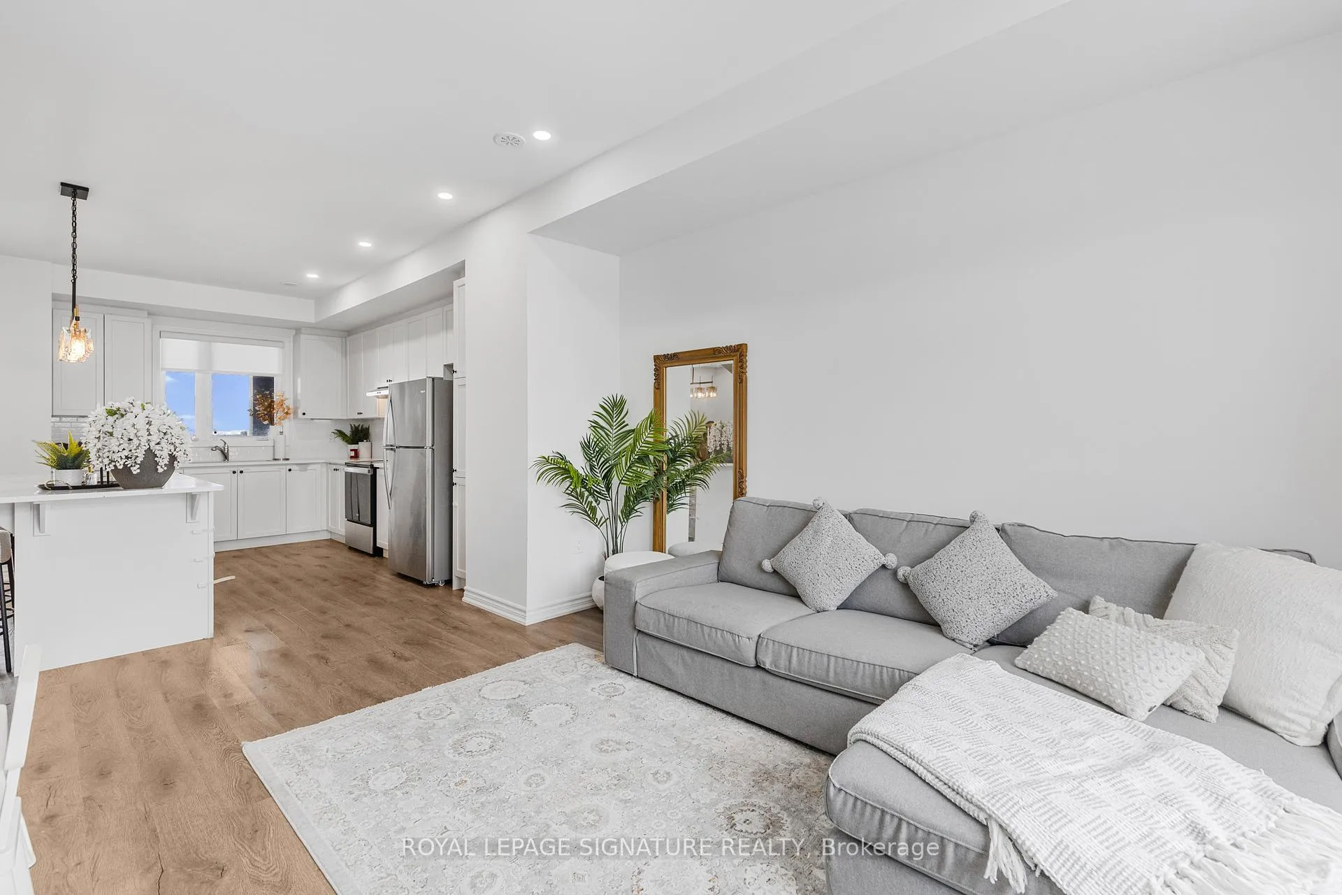 Photo 12 of 158 Keppel Circle, Brampton, Northwest Brampton — HOMEH