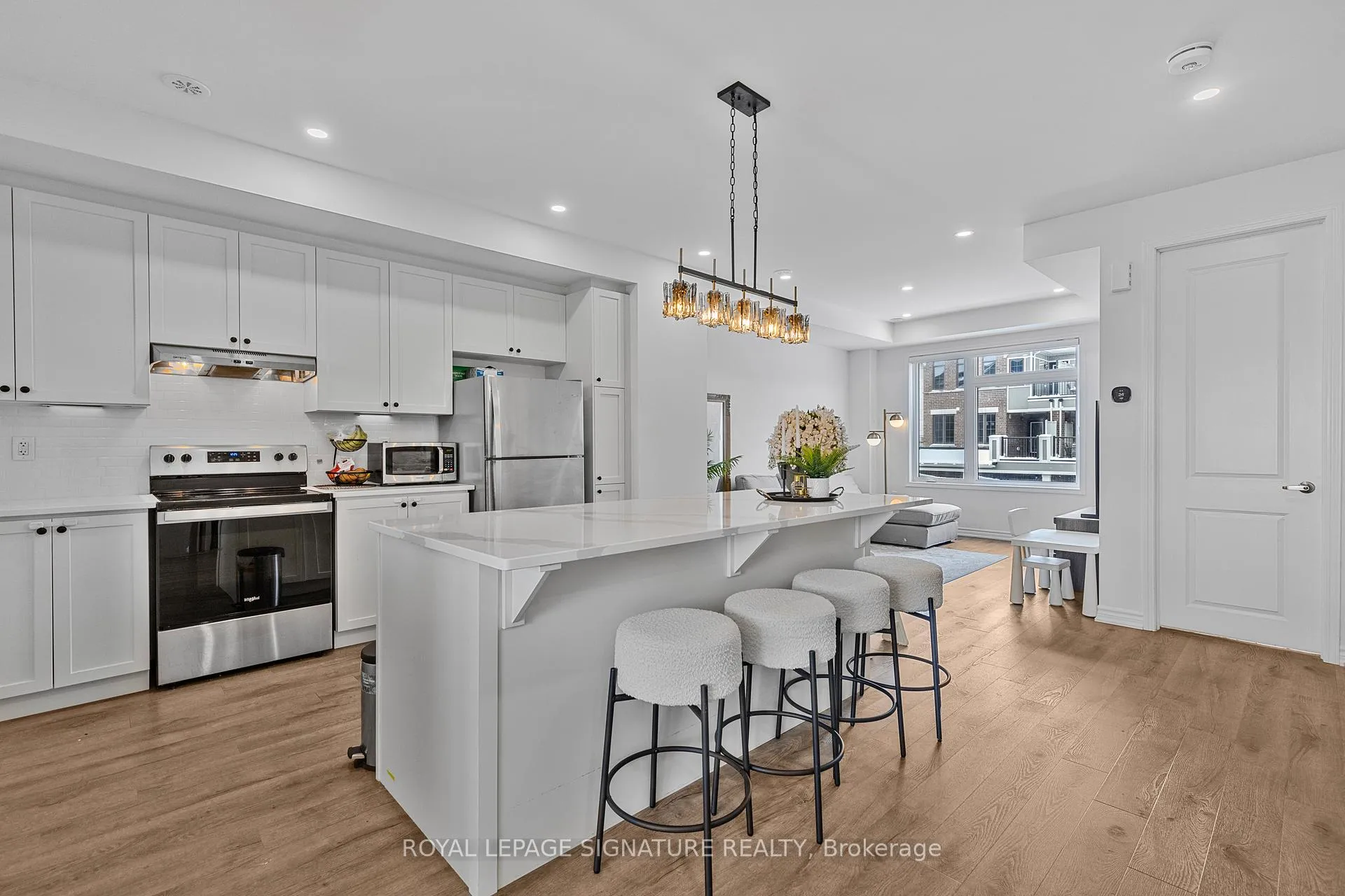 Photo 13 of 158 Keppel Circle, Brampton, Northwest Brampton — HOMEH