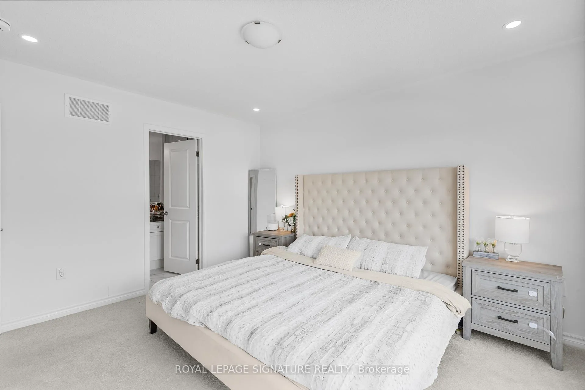 Photo 27 of 158 Keppel Circle, Brampton, Northwest Brampton — HOMEH