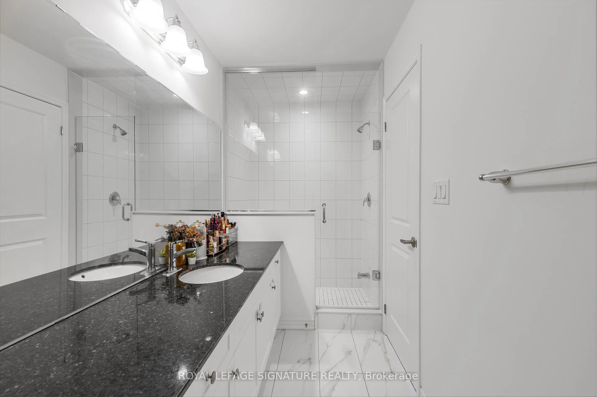 Photo 30 of 158 Keppel Circle, Brampton, Northwest Brampton — HOMEH
