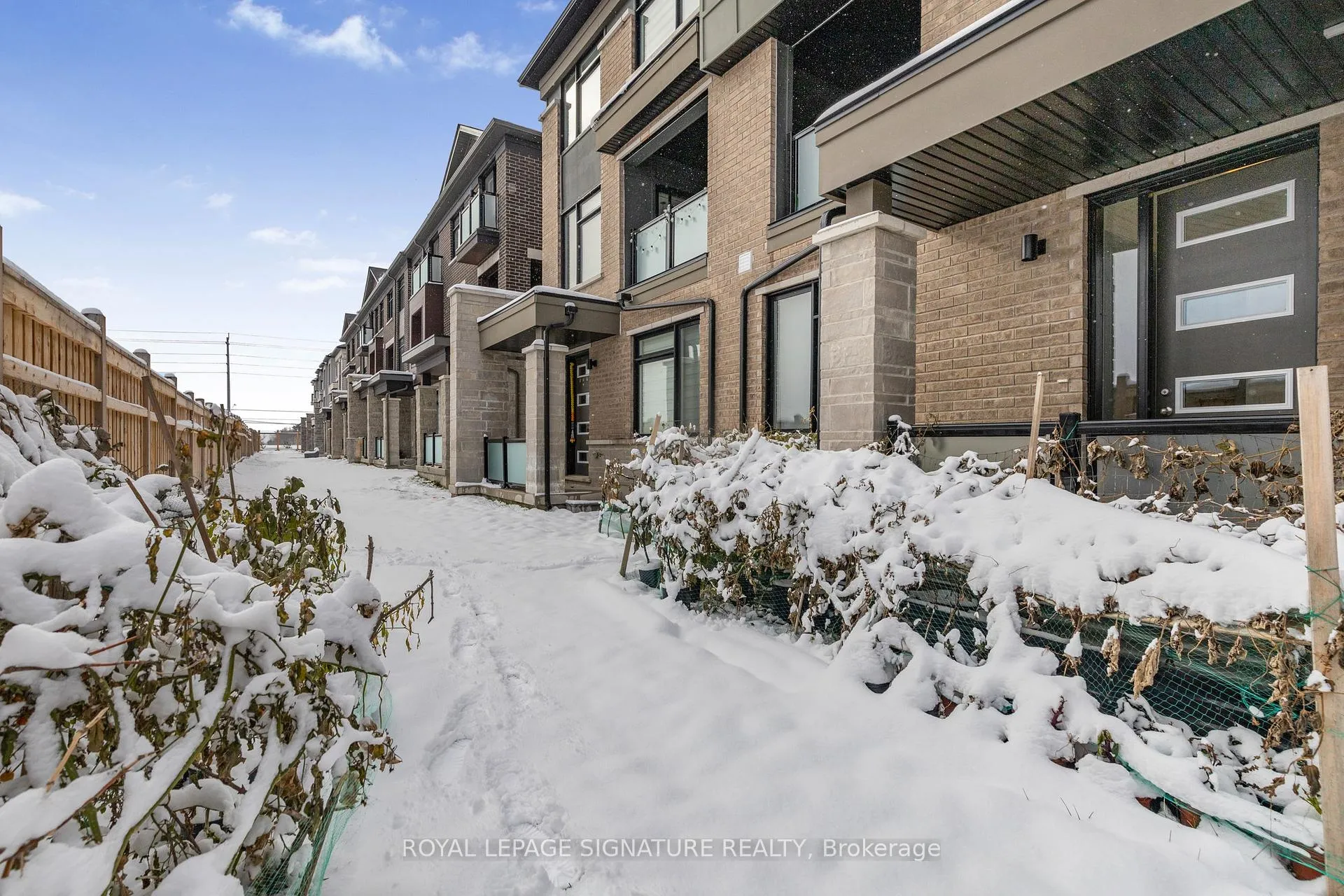 Photo 40 of 158 Keppel Circle, Brampton, Northwest Brampton — HOMEH