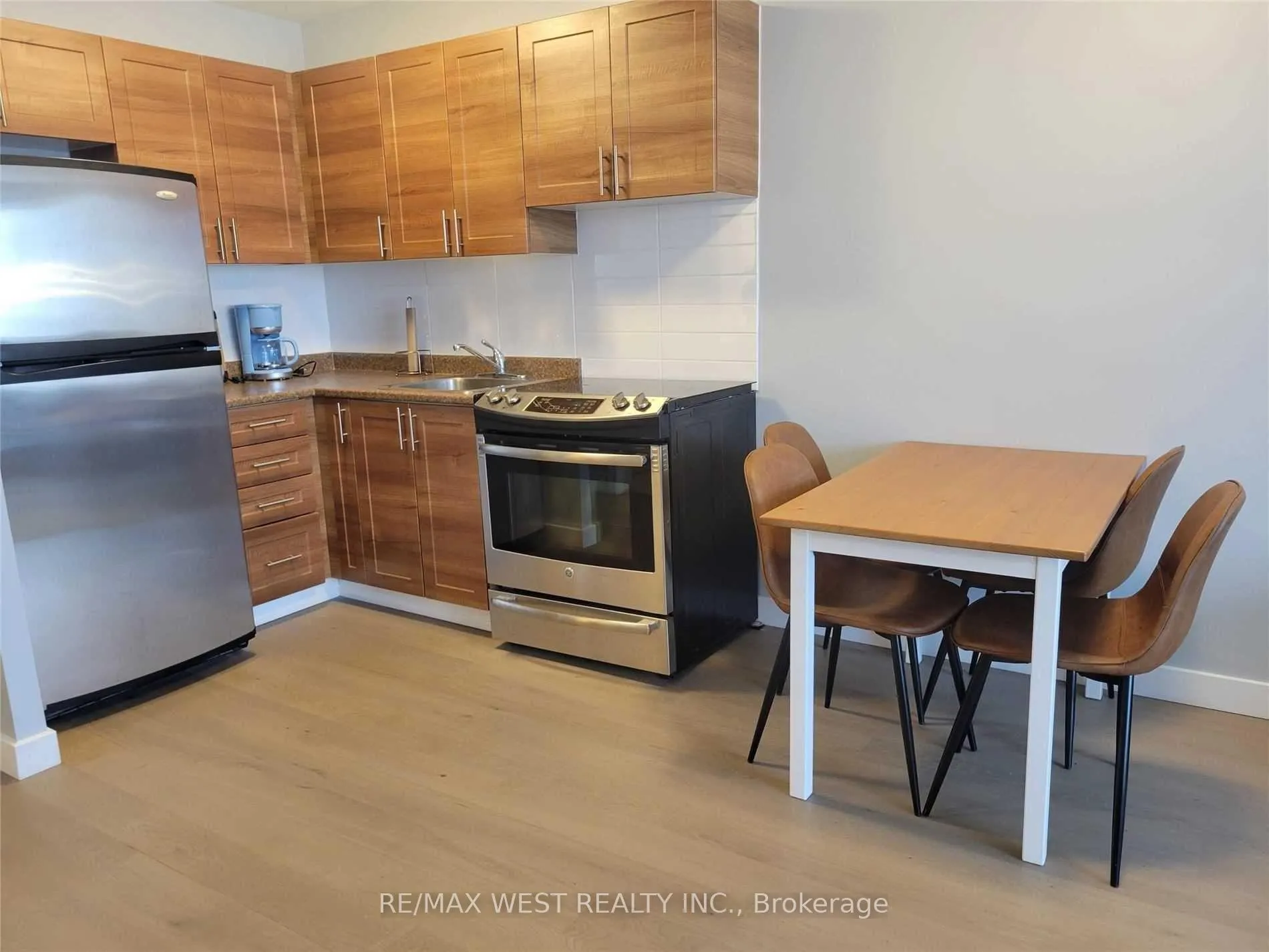 Photo 11 of 354 Marlee Avenue, North York, Yorkdale-Glen Park — HOMEH