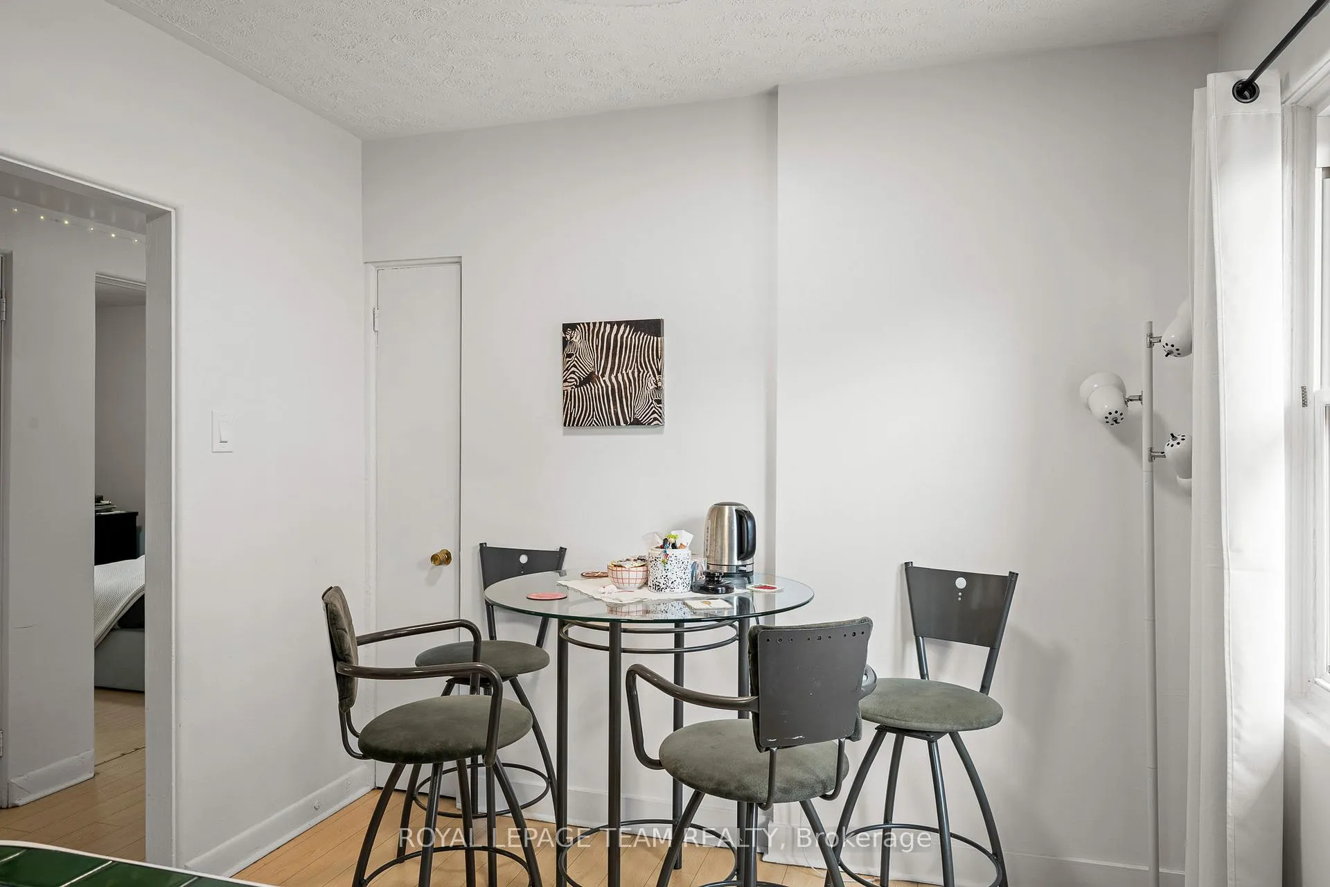 Photo 10 of Unit 2, 151 Granville Street, Ottawa, Vanier — HOMEH