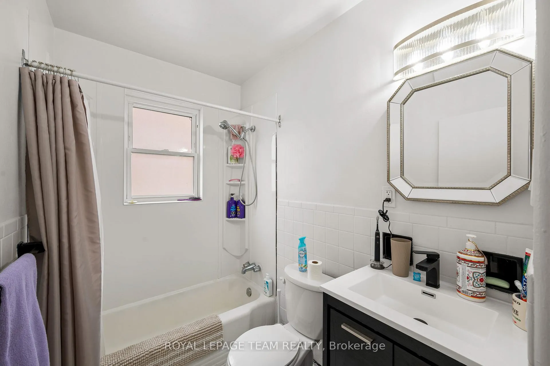 Photo 15 of Unit 2, 151 Granville Street, Ottawa, Vanier — HOMEH