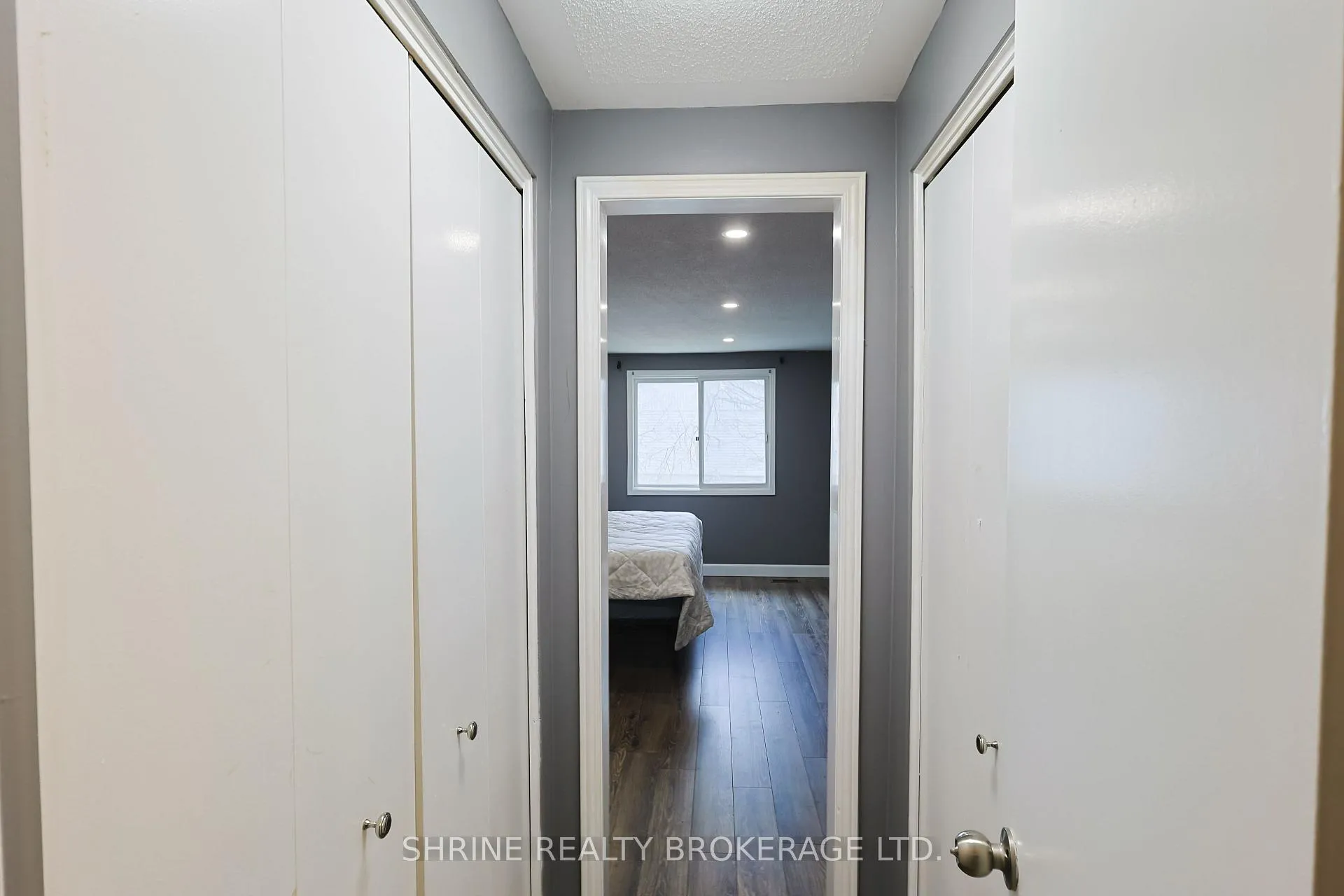 Photo 20 of 122 Andover Drive, London, South N — HOMEH