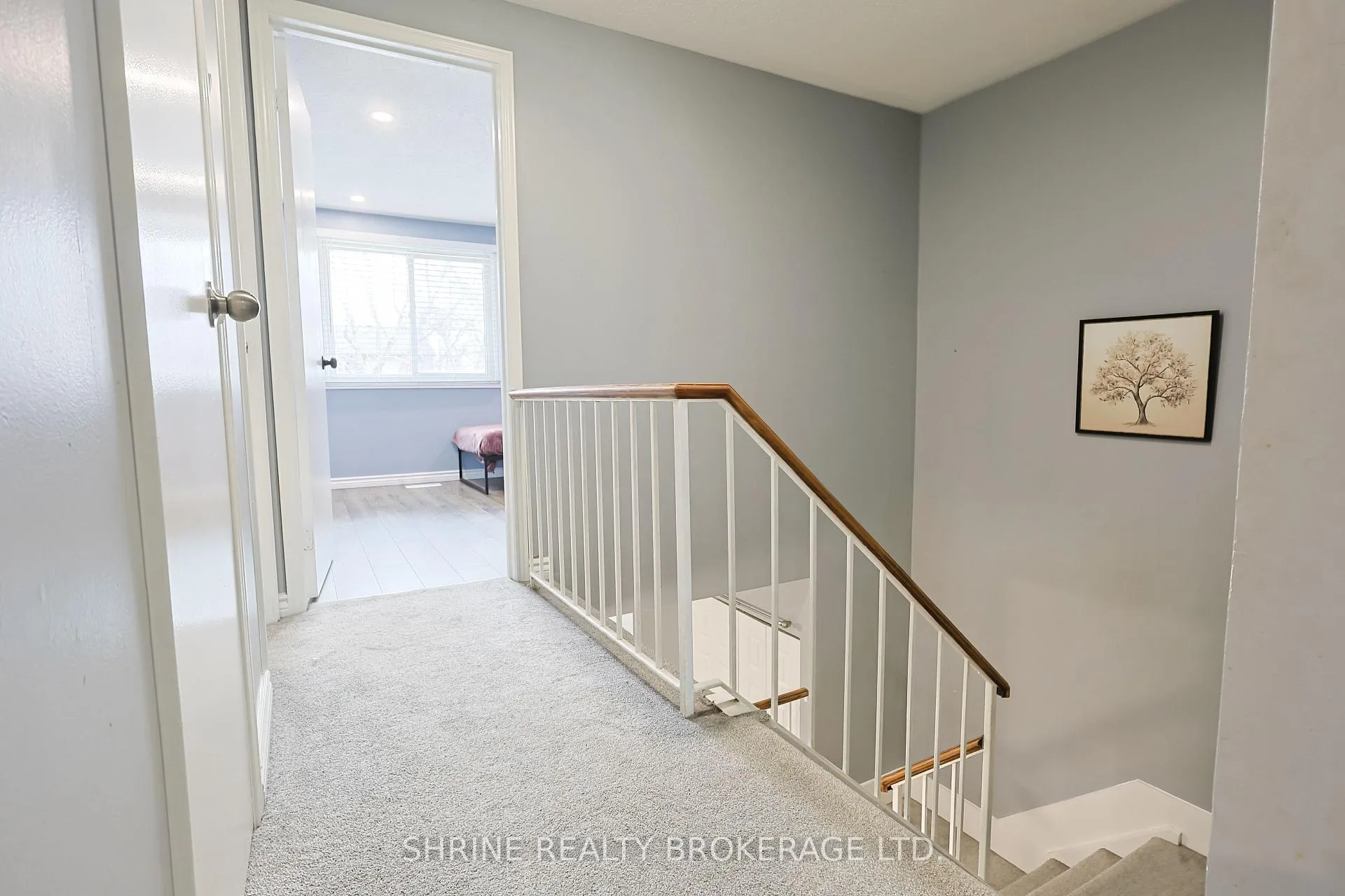 Photo 24 of 122 Andover Drive, London, South N — HOMEH