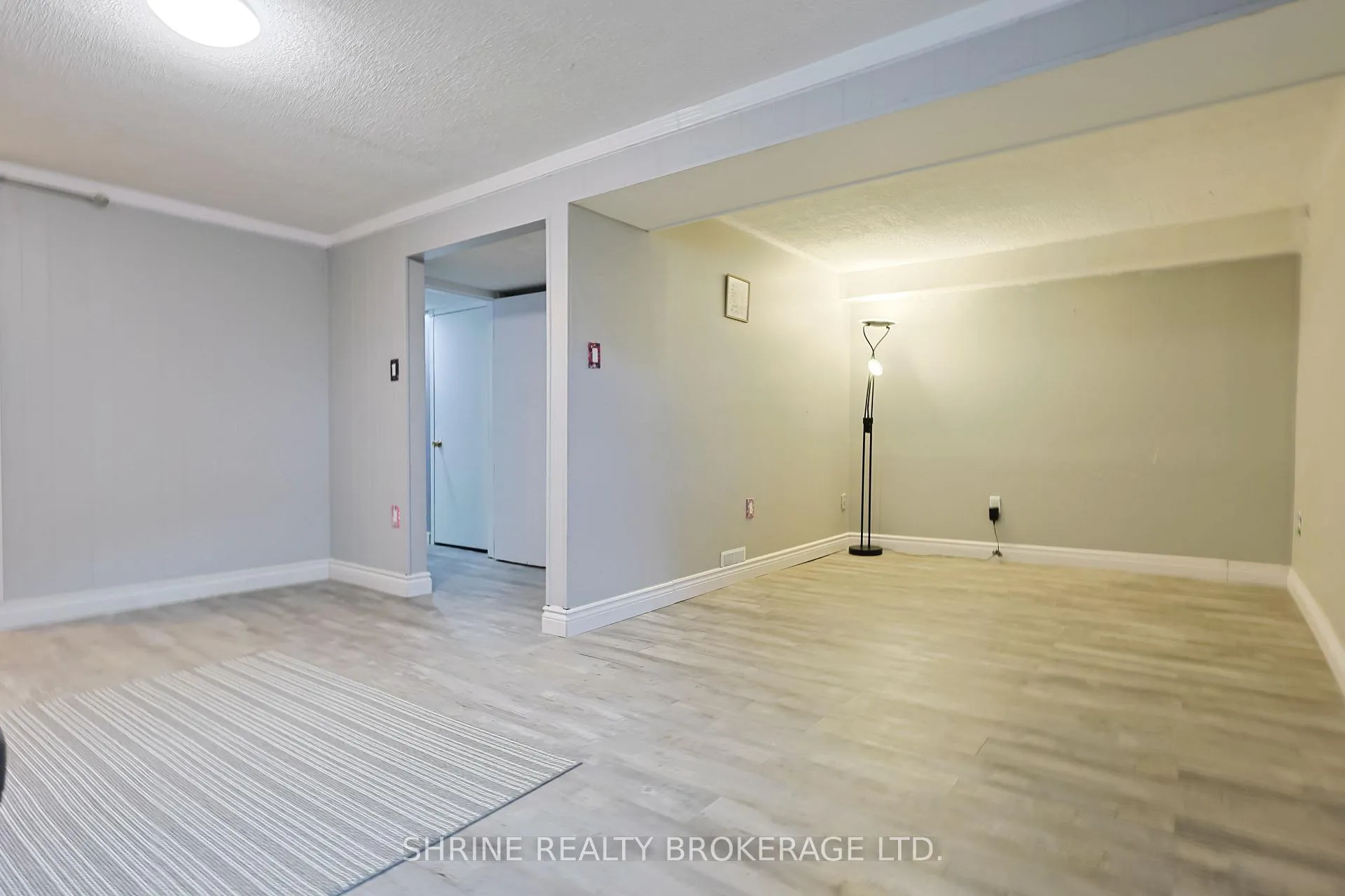 Photo 30 of 122 Andover Drive, London, South N — HOMEH