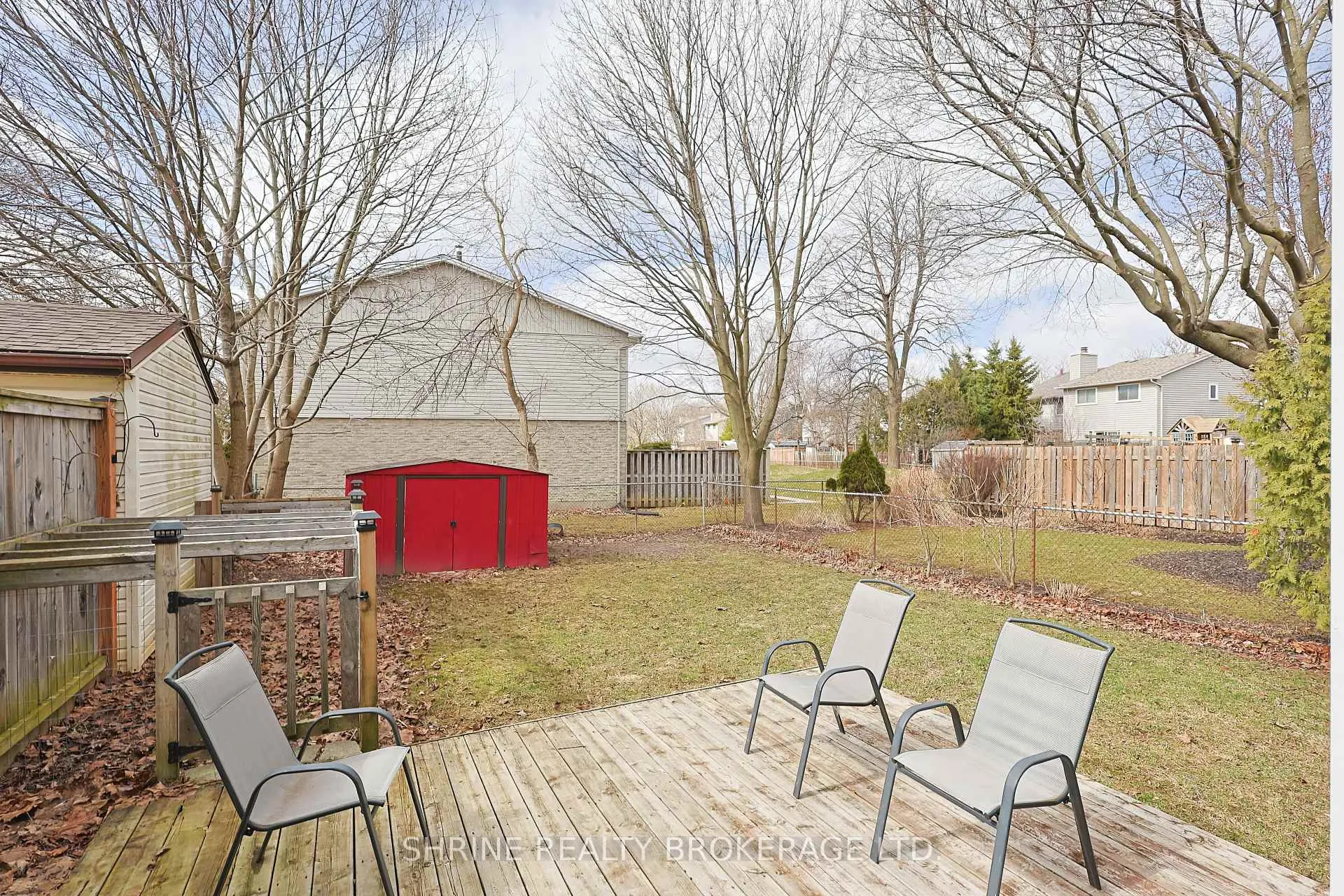 Photo 41 of 122 Andover Drive, London, South N — HOMEH