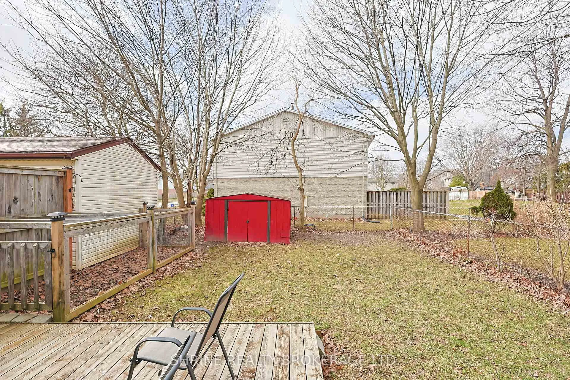 Photo 43 of 122 Andover Drive, London, South N — HOMEH