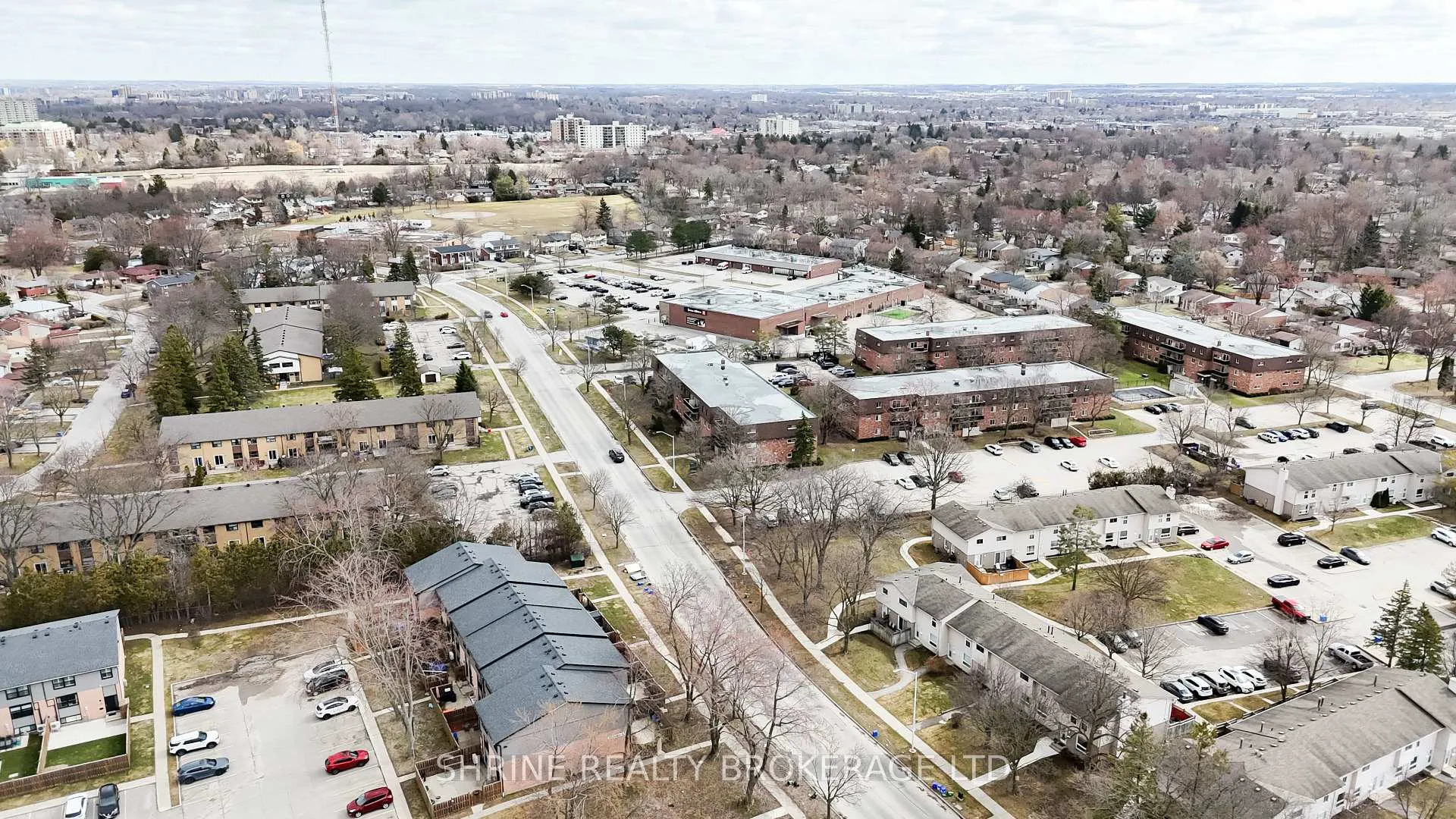 Photo 49 of 122 Andover Drive, London, South N — HOMEH