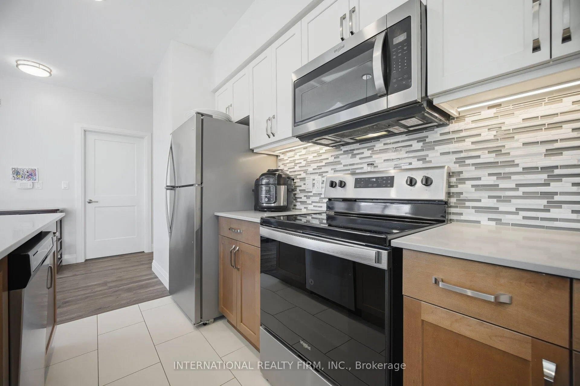 Photo 7 of Unit 211, 399 Queen Street S, Kitchener, Cedar Hill — HOMEH