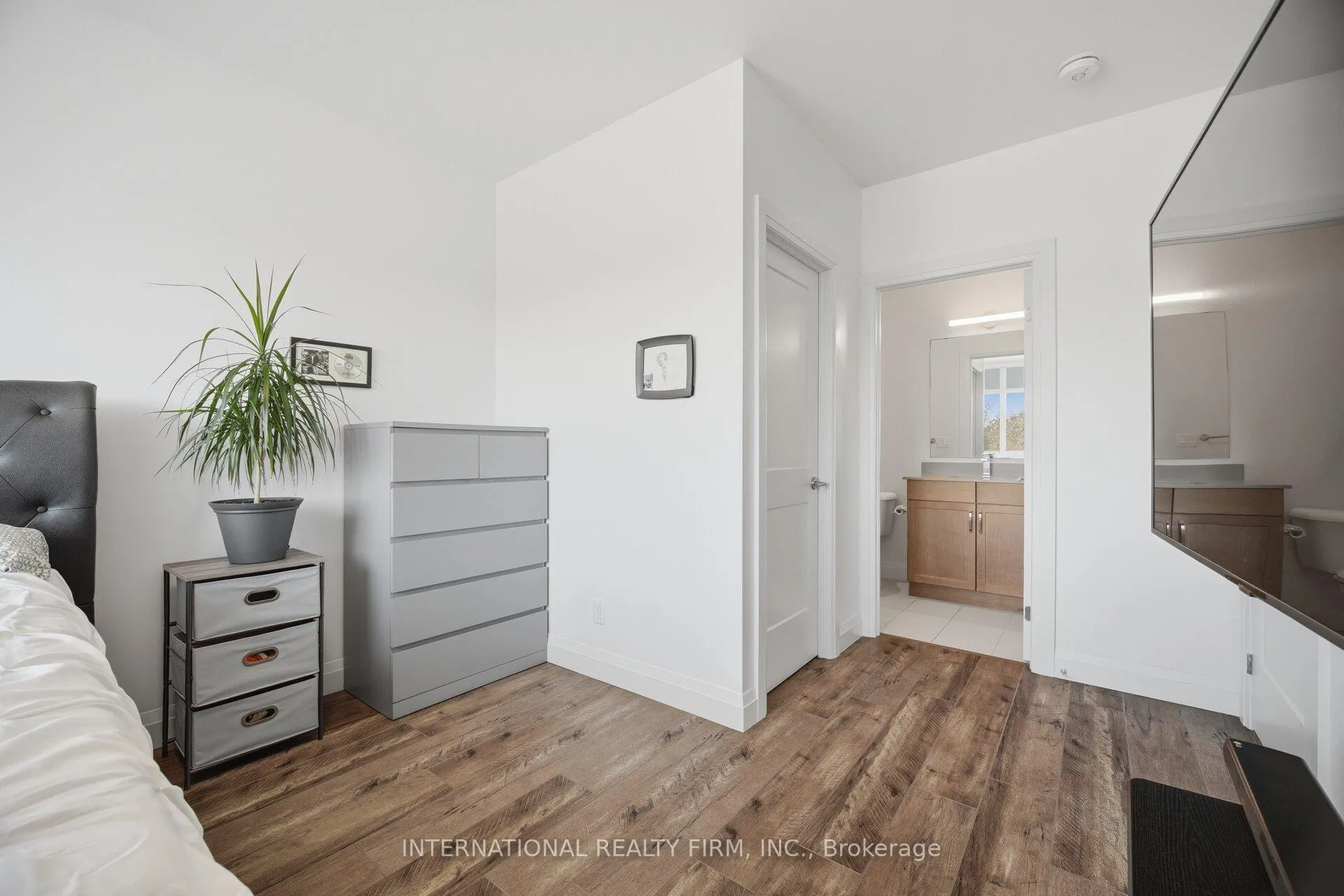 Photo 14 of Unit 211, 399 Queen Street S, Kitchener, Cedar Hill — HOMEH
