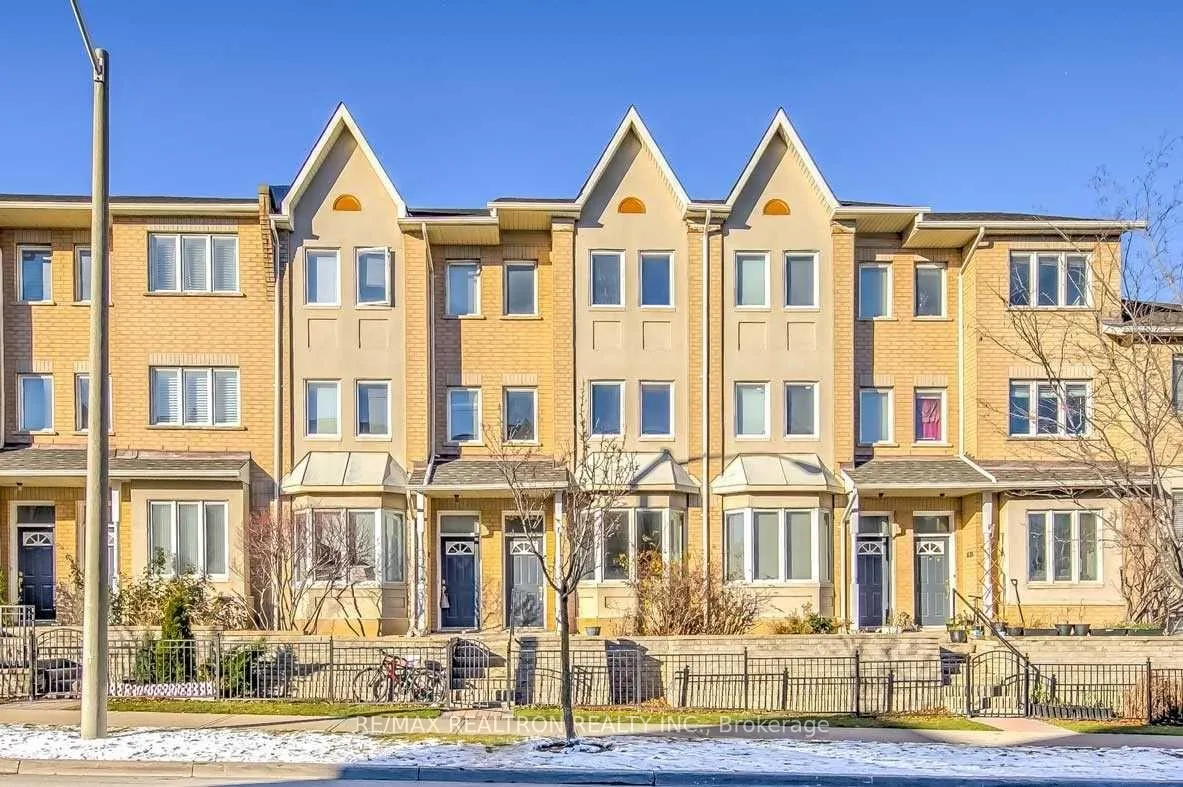 Photo of Unit 612, 28 Rosebank Drive
