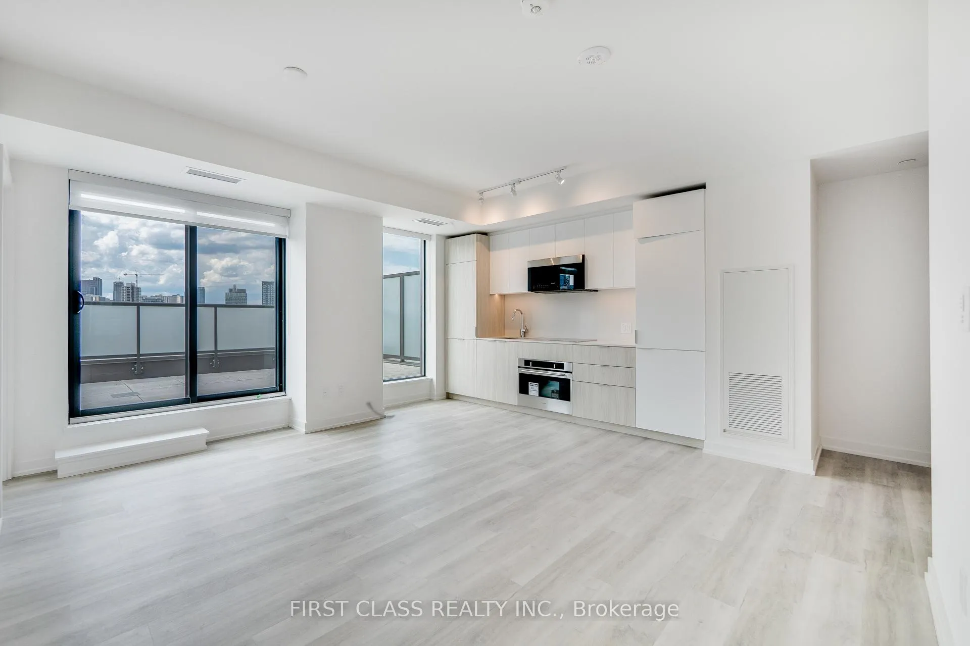 Photo 6 of Unit Ph02, 28 Eastern Avenue, Toronto, Moss Park — HOMEH