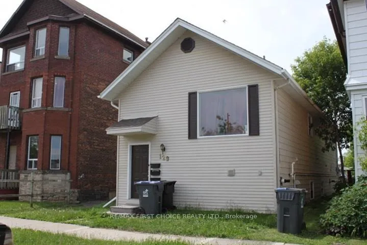 Photo of 129 McKellar Street N