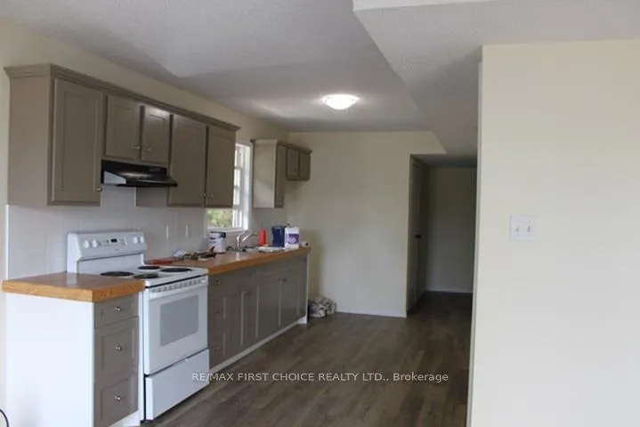 Photo 4 of 129 McKellar Street N, Thunder Bay, McKeller Park — HOMEH