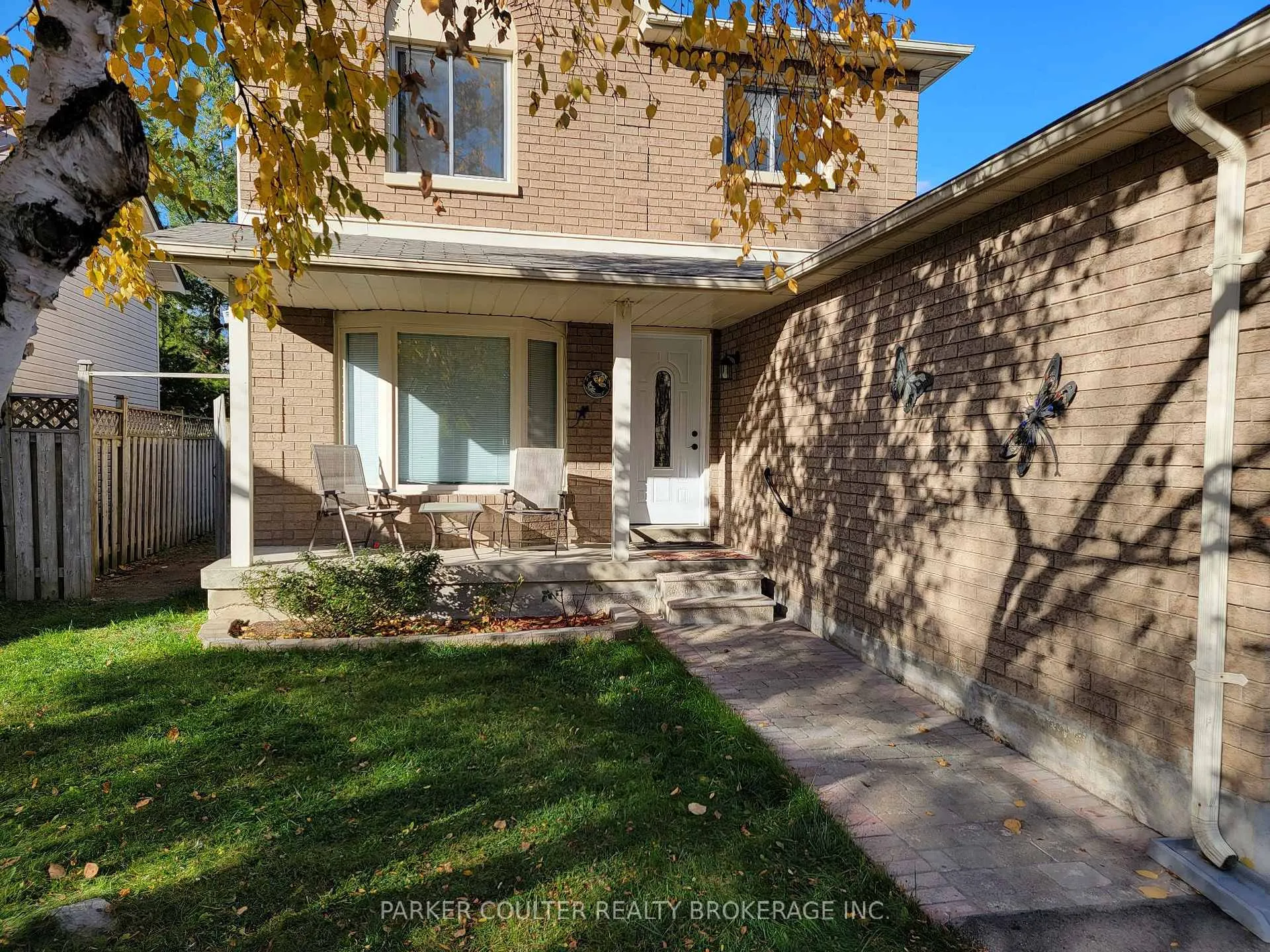 Photo 2 of 82 Barre Drive, Barrie, Painswick North — HOMEH