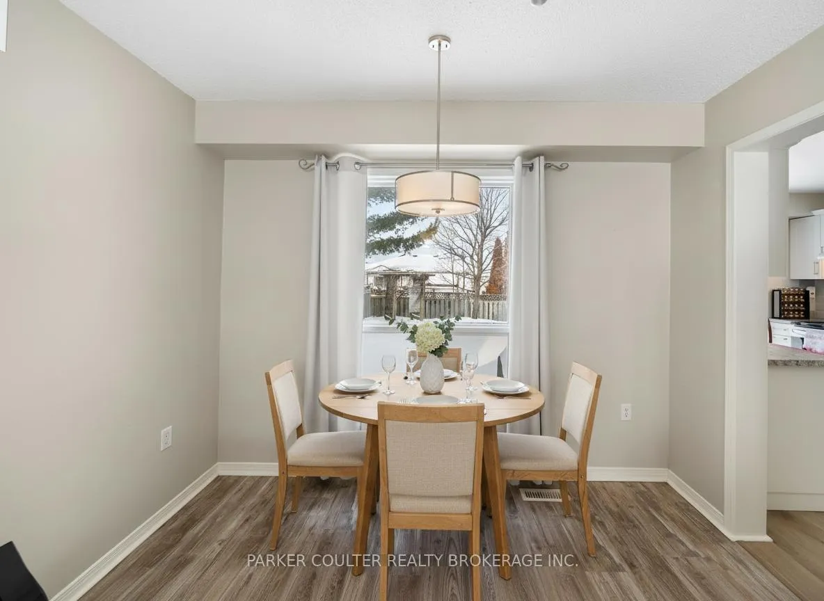 Photo 6 of 82 Barre Drive, Barrie, Painswick North — HOMEH